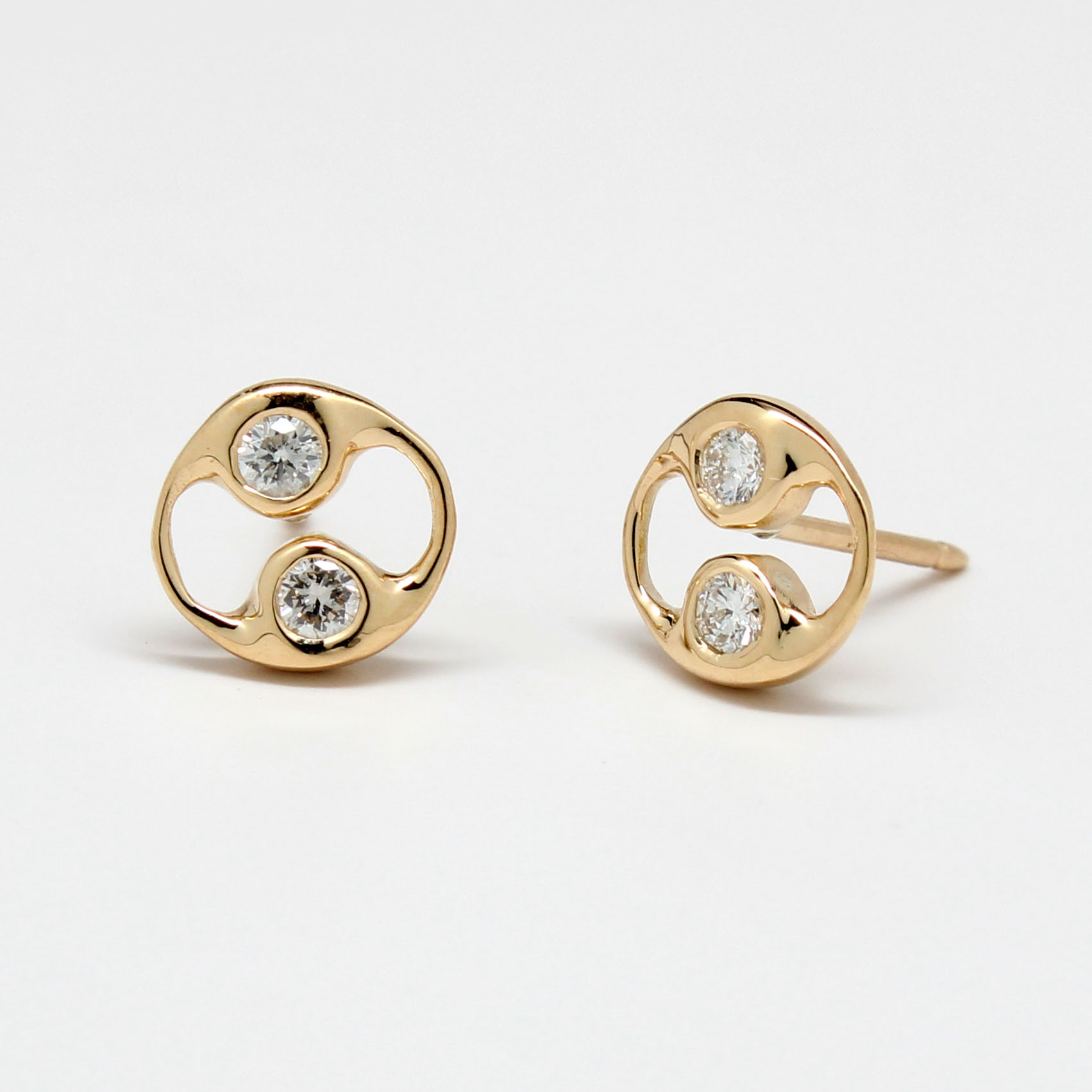 Leda Earrings with Diamond
