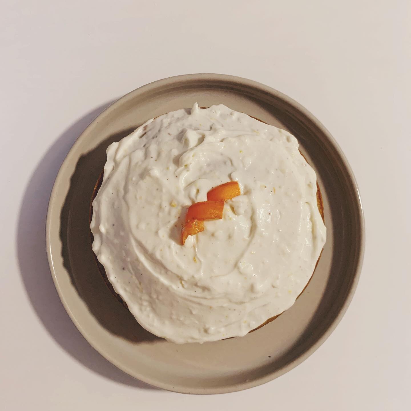 April Special is here🥕 mini hun carrot cake topped with slightly sweet yogurt cream cheese frosting. Link in bio to order🧡