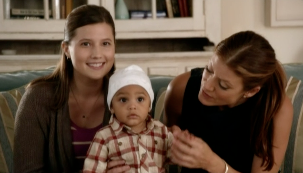 Emily Moss Wilson + Kate Walsh in a scene from PRIVATE PRACTICE, Season 6 Episode 6.