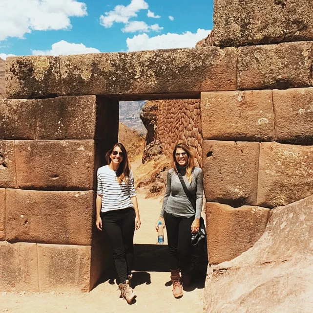 as PORTAs INCAs eram SEMPRE CONSTRUídas em duplicidade.