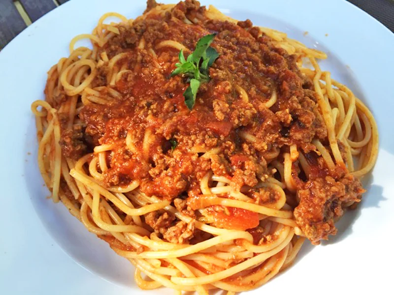 O clássico spaguetti à bolognesa