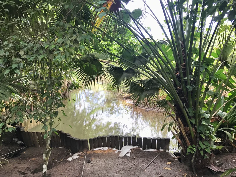Rio Trancoso, beirando a pousada