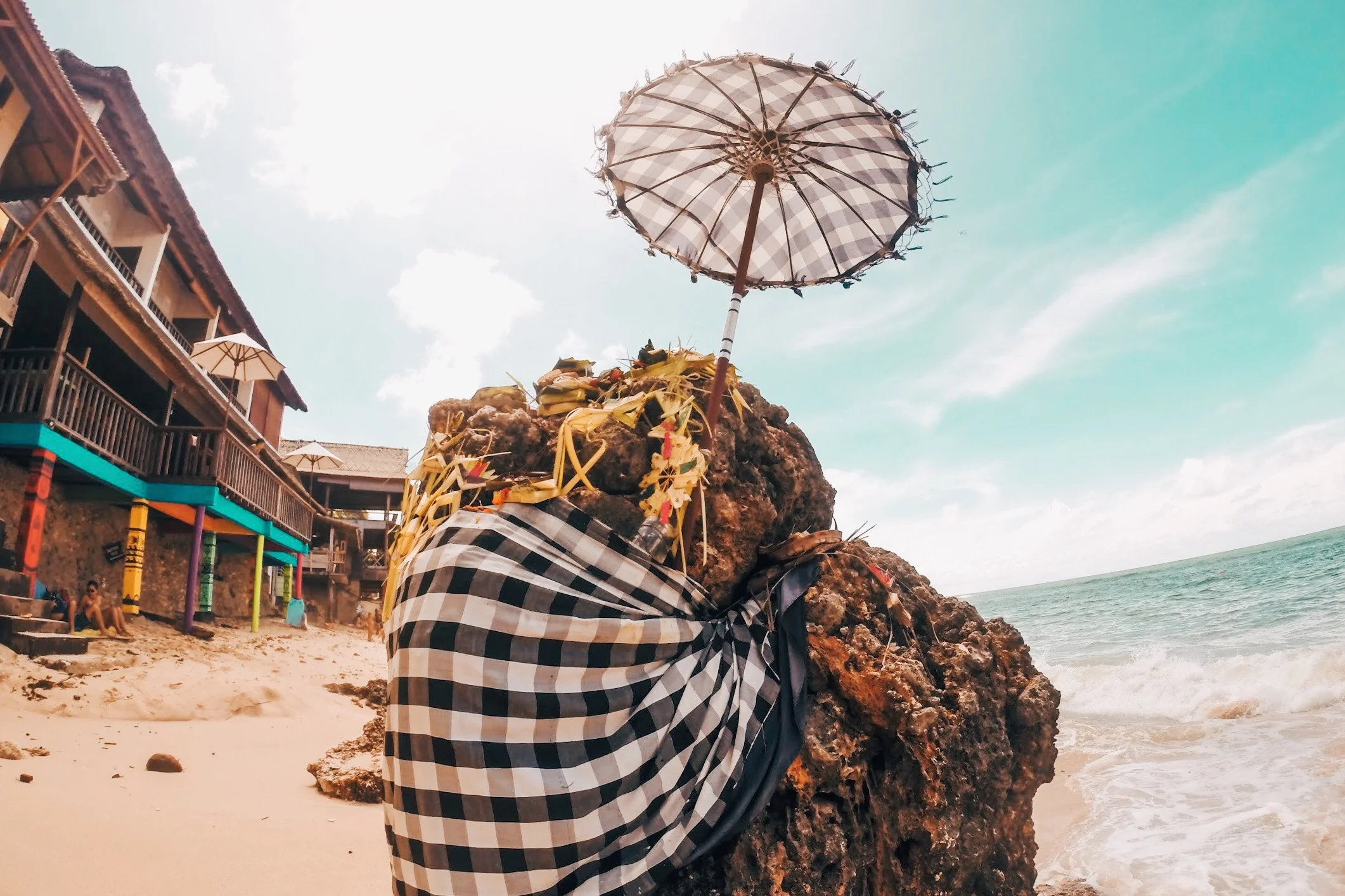 BINGIN-BEACH-BALI-04.jpg