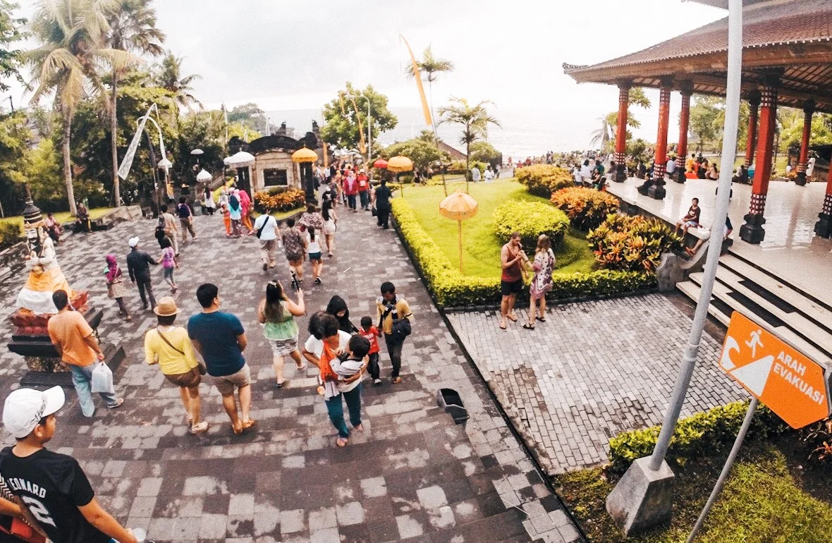 TEMPLO-TANAH-LOT-BALI-06.jpg