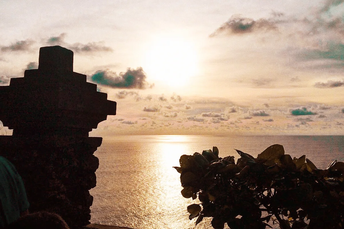 TEMPLO-DE-ULUWATU-BALI-01.jpg