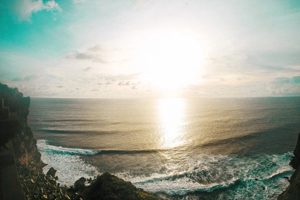ULUWATU-TEMPLE-BALI-03.jpg