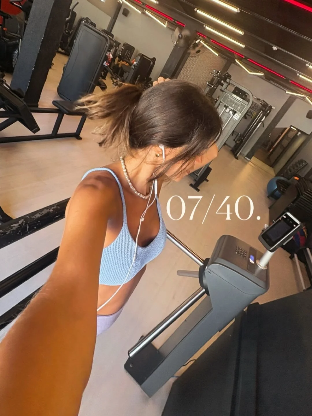 QUARESMA EM MOVIMENTO | 7/40 dias de exerc&iacute;cios f&iacute;sicos 

depois de ficar uma semana inteira PARADA no carnaval, resolvi criar um desafio pra gente durante a quaresma e comecei a compartilhar nos stories com voc&ecirc;s. quem acompanhou