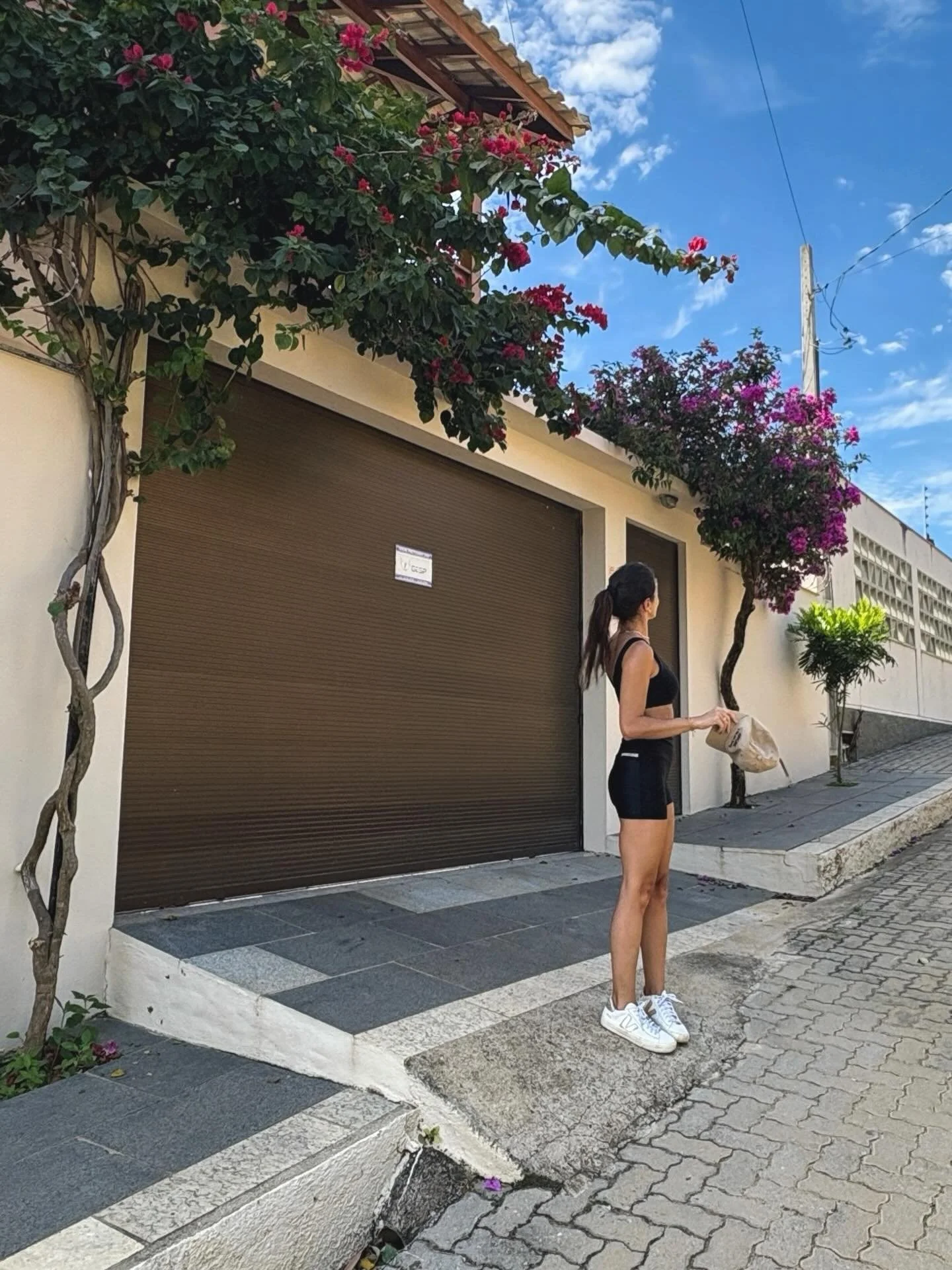 registros da caminhada em fam&iacute;lia que terminou em moqueca capixaba 🐟

quem me conhece, sabe que, de tempos e tempos, eu venho aqui no meu ref&uacute;gio recarregar as energias. por mais que eu ame morar no rio, a cidade tem uma carga densa. 
