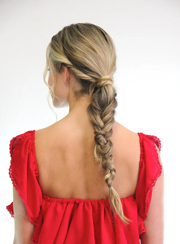 41214_holidayfishtailbraid_14.jpg