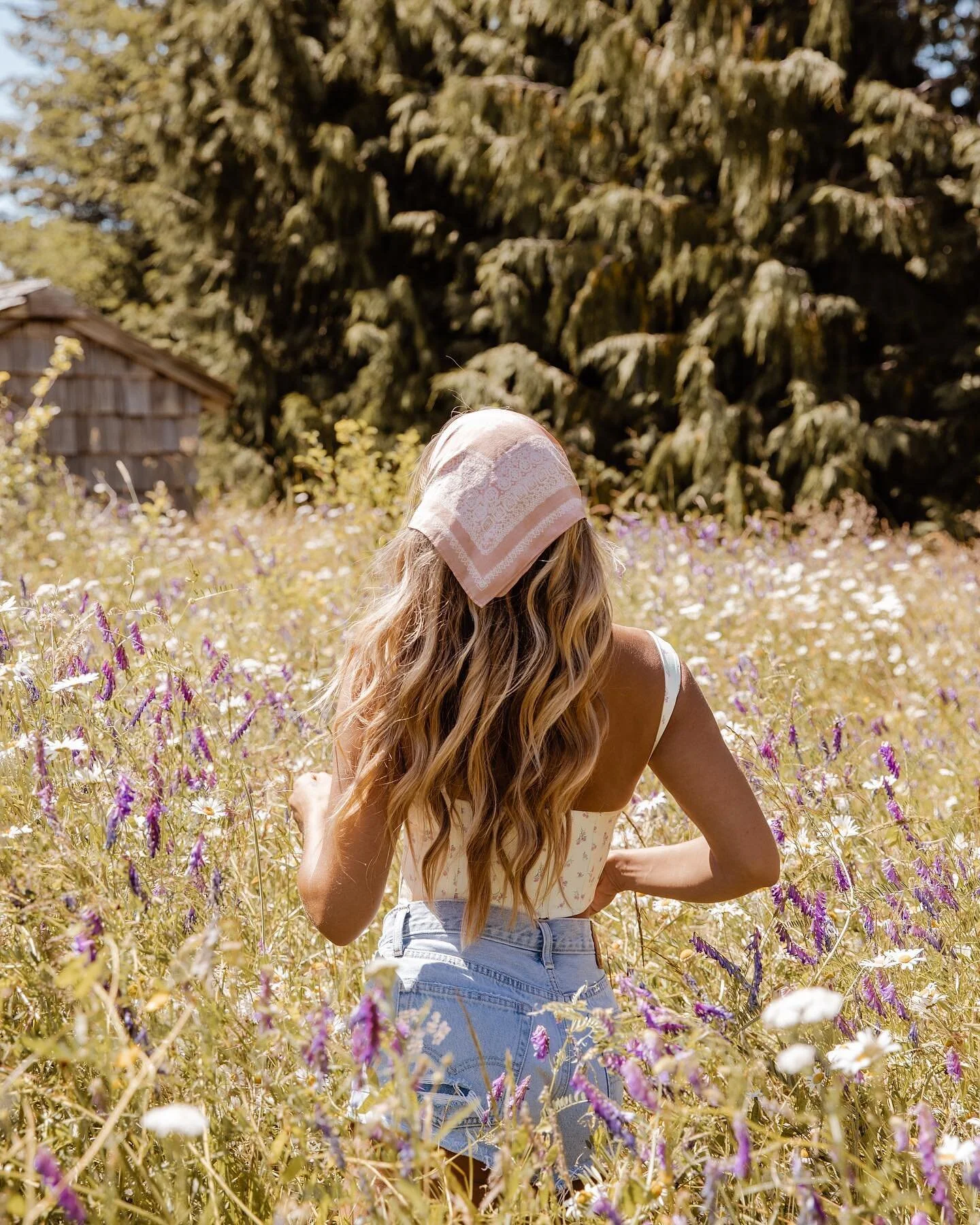 Flash Sale! Get 25% off #XOStylingIron to create curls, waves and straight styles all with one tool - shop now - no code needed! ⚡️