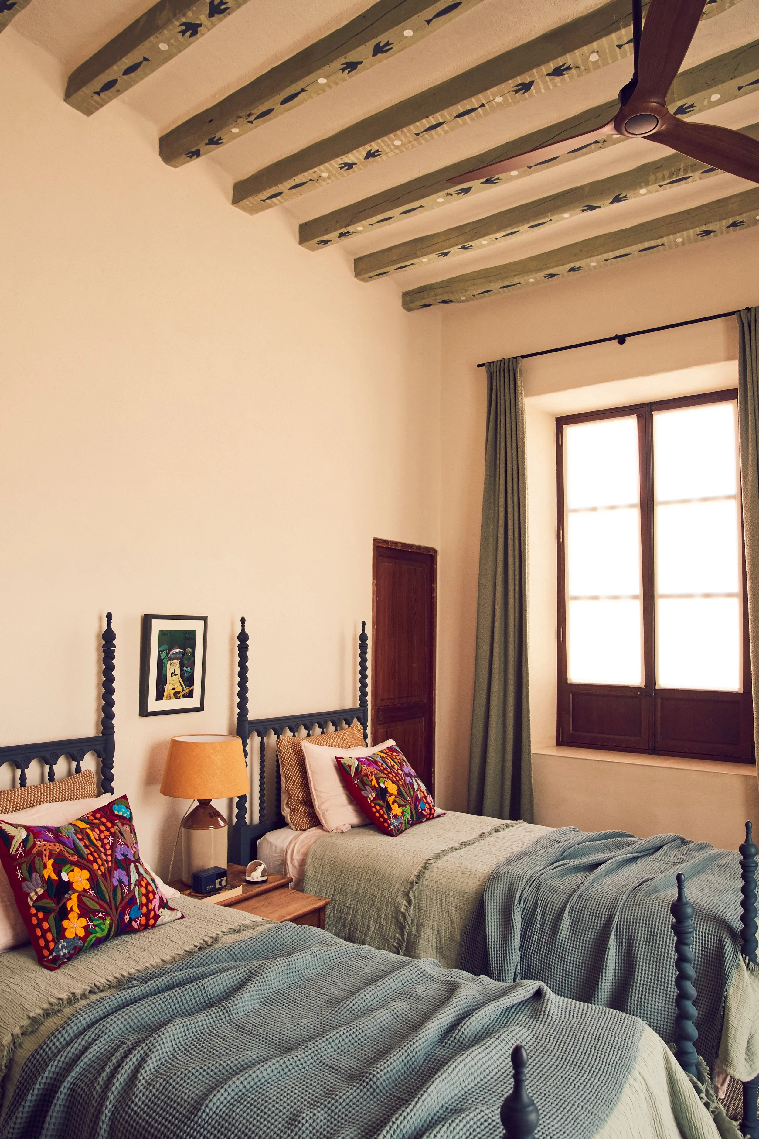 Louis bedroom_329.jpg