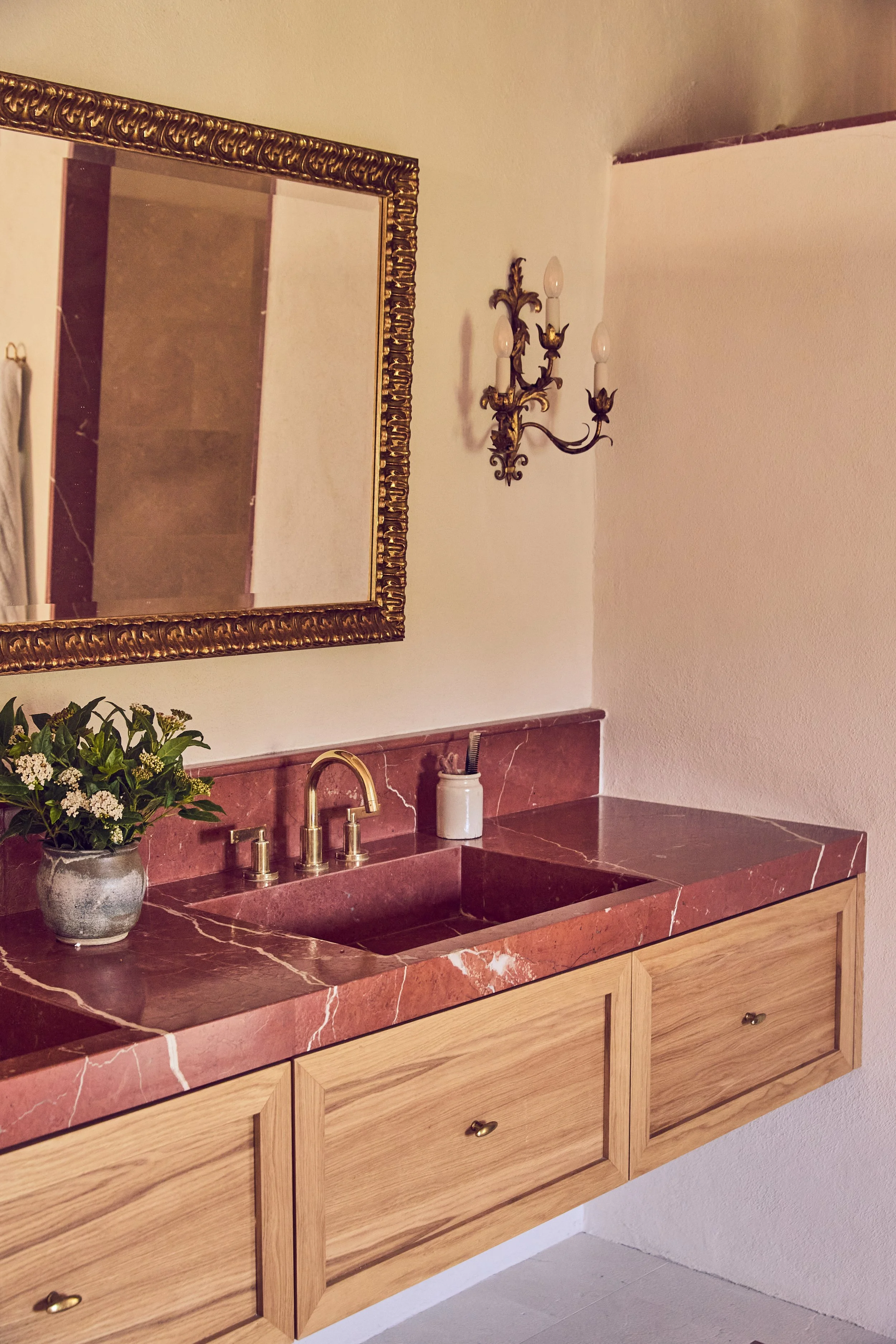 master bathroom_547.jpg