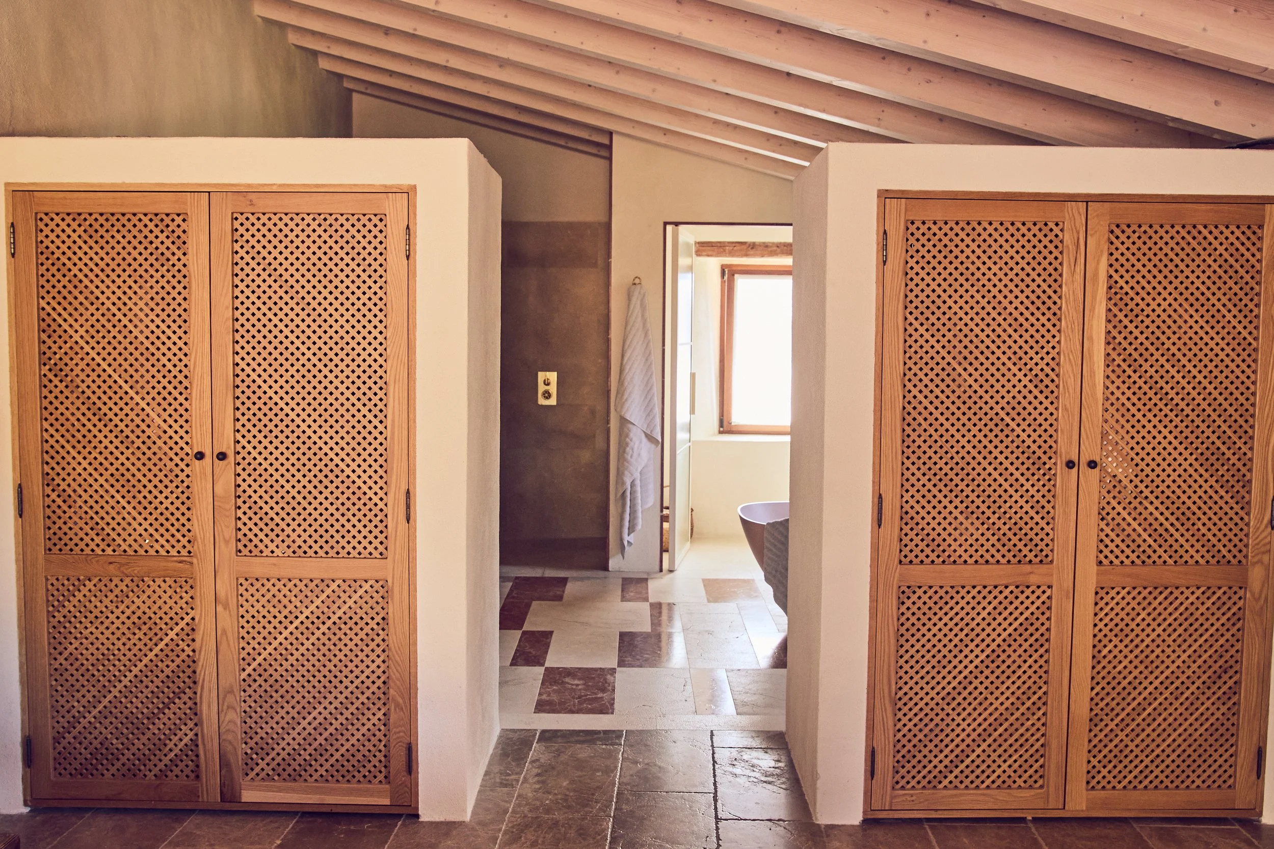 master bathroom_541.jpg