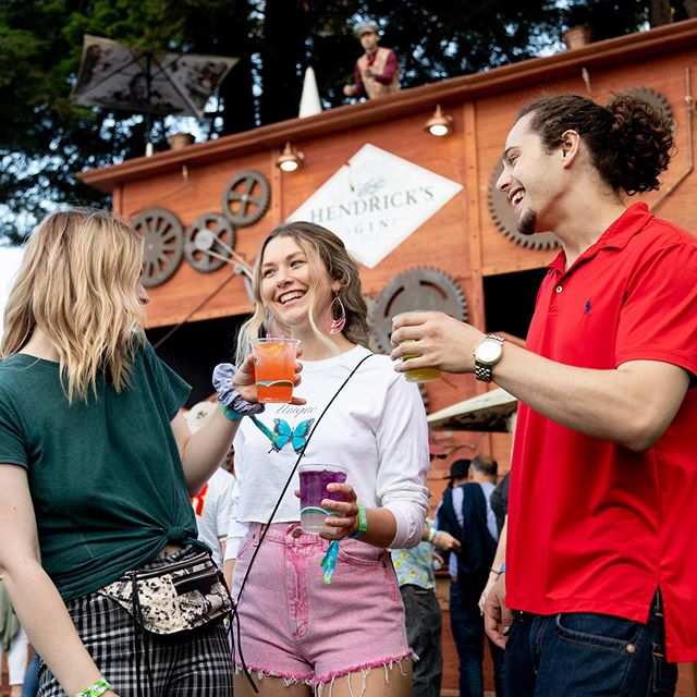 Dude at the top of the @hendricksgin pop-up was lit 🔥 🤹🏻&zwj;♂️
&bull;&bull;&bull;&bull;&bull;&bull;&bull;&bull;&bull;&bull;&bull;&bull;&bull;&bull;&bull;&bull;&bull;&bull;&bull;&bull;&bull;&bull;&bull;&bull;&bull;&bull;&bull;&bull;&bull;&bull;&bu