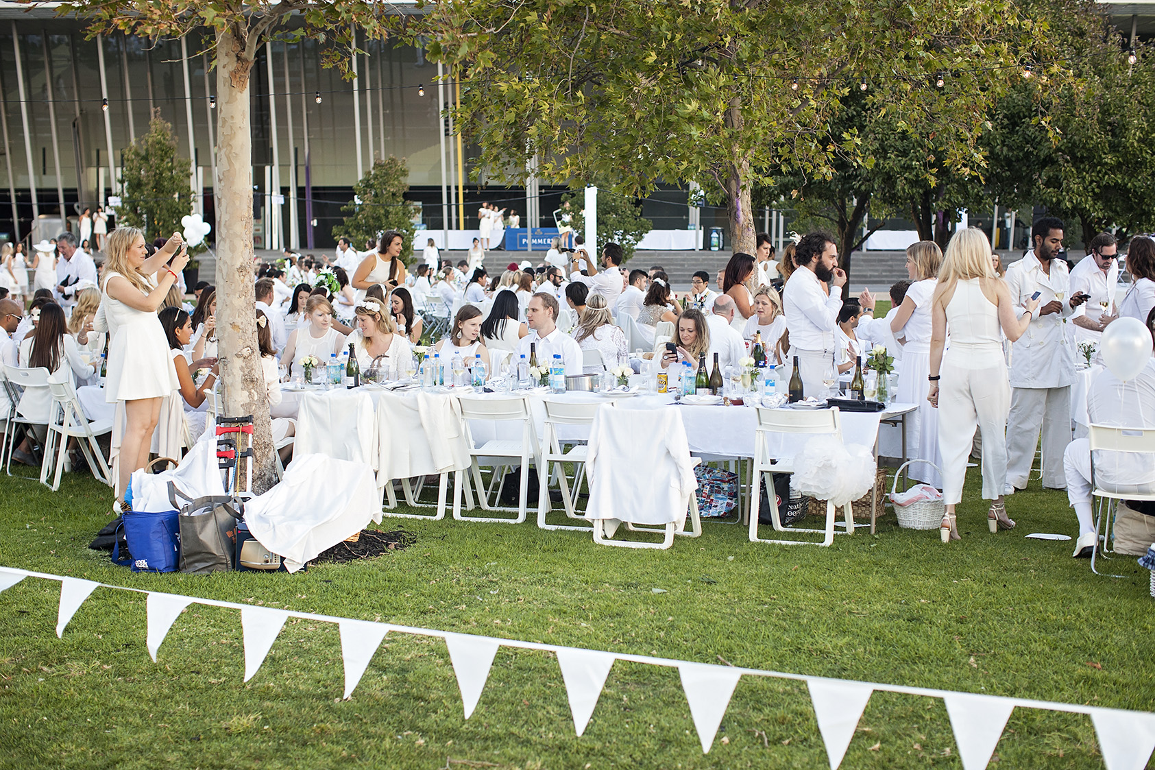 Diner En Blanc - Melbourne Thirtieth Photography 020.jpg