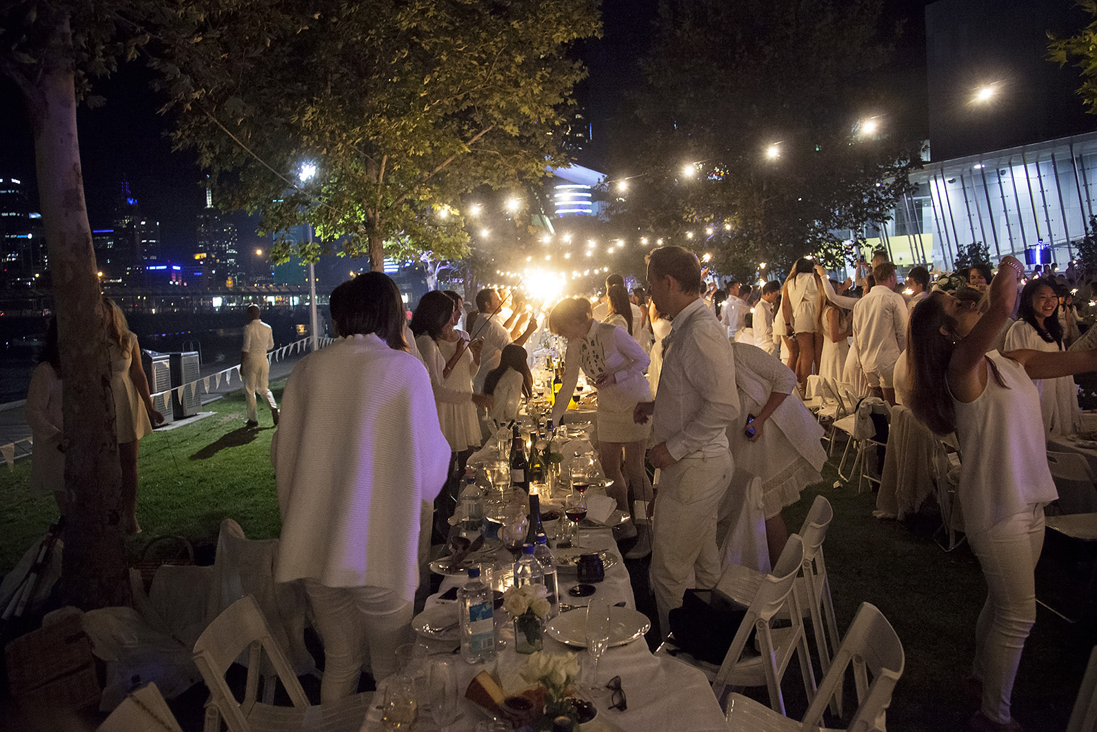 Diner En Blanc - Melbourne Thirtieth Photography 061.jpg