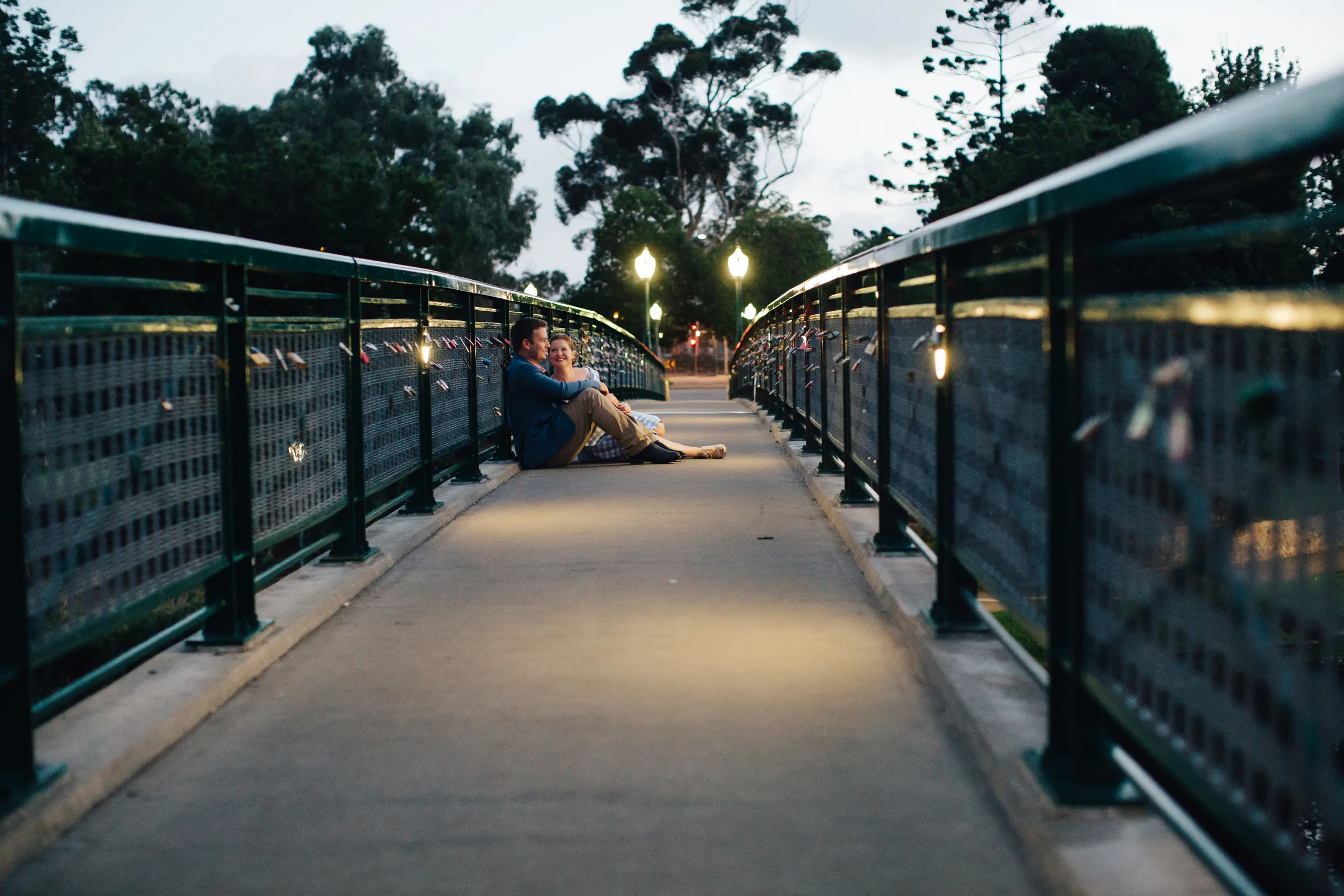 Laura & Jesse's Stunning Sunrise engagement session in the city