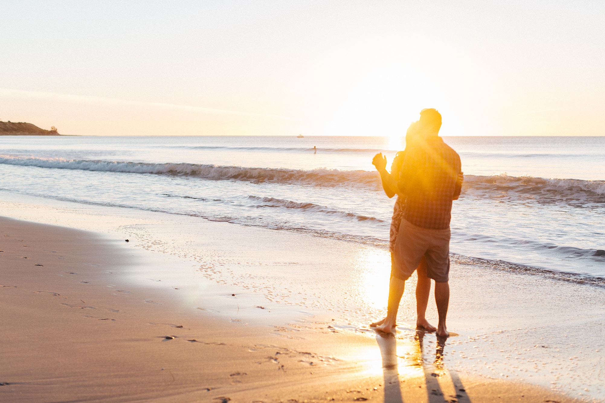 Beach sunset engagement photos willunga 036.jpg