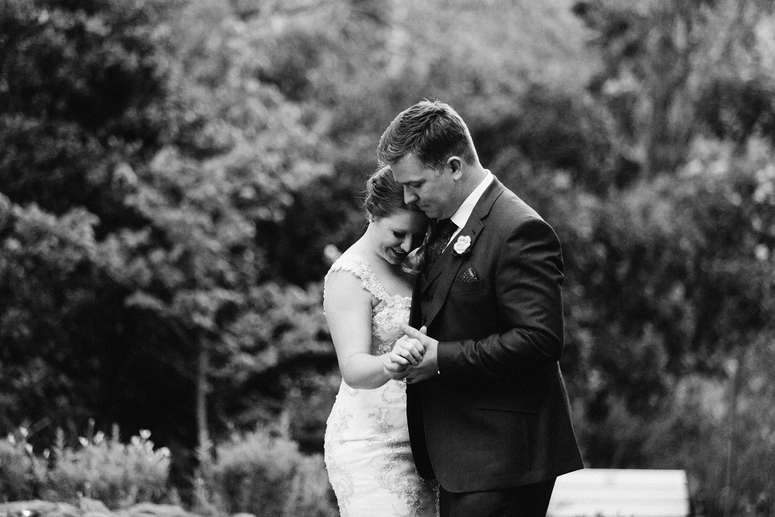 Laura & Jesse's Beautiful Wood House Wedding