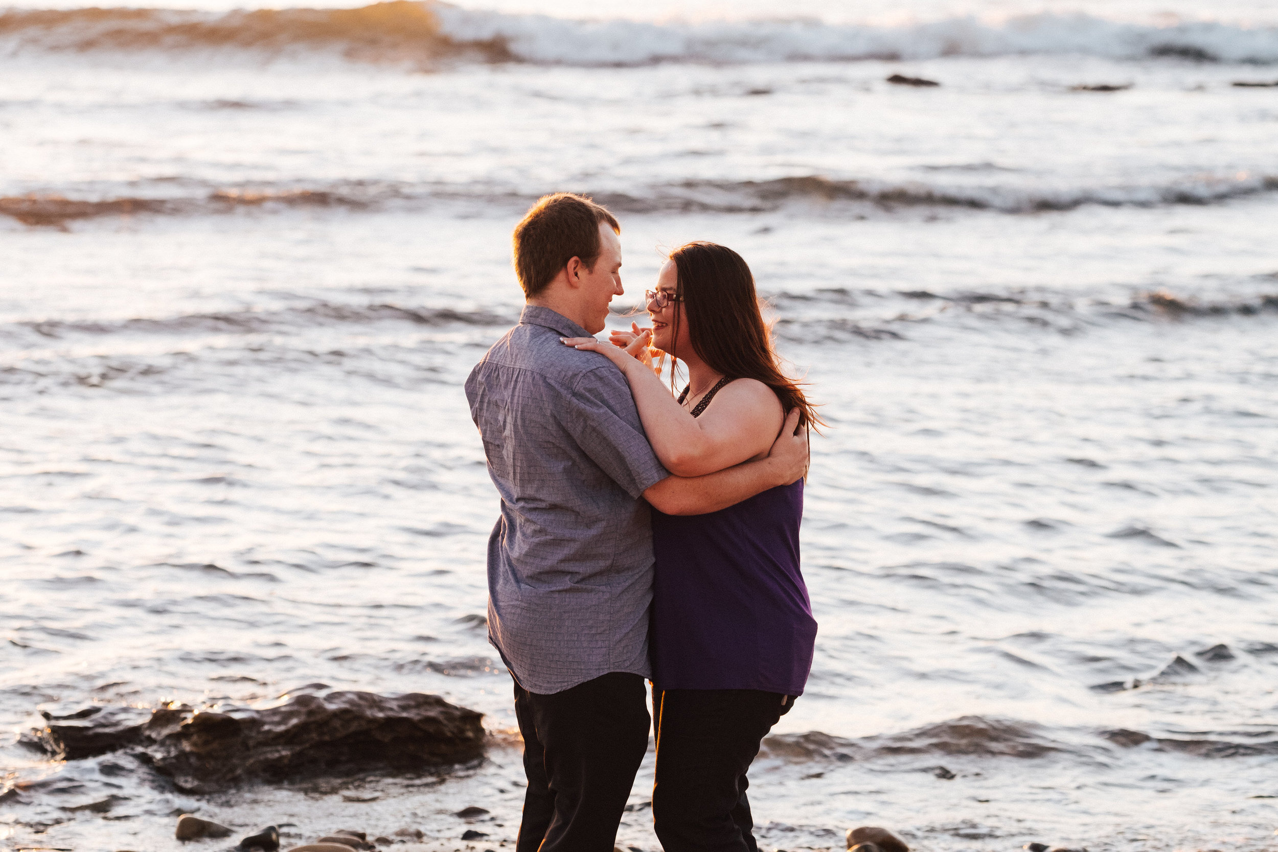 warm-sunset-engagement-session-16.jpg