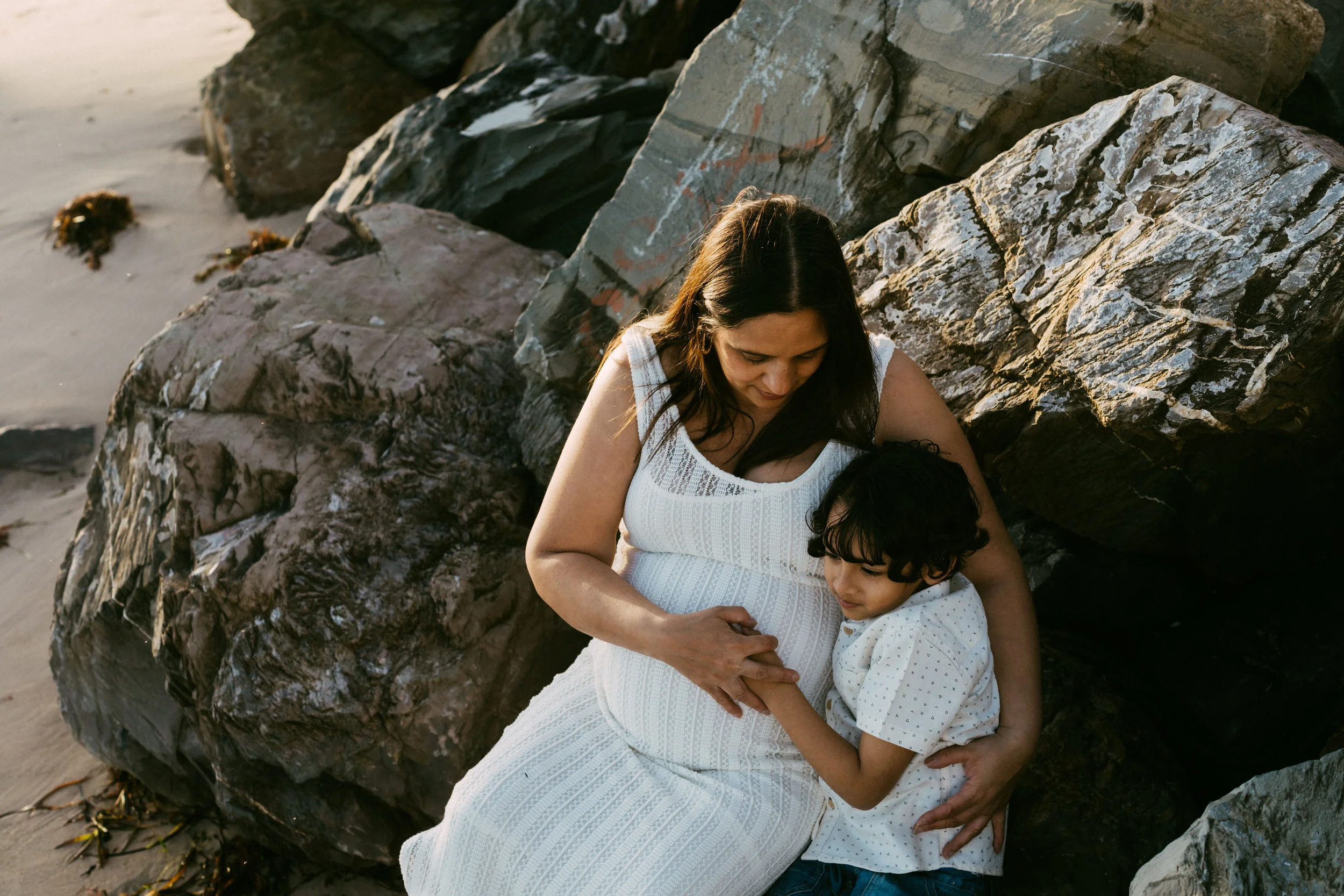 Beach Natural Maternity Portrait Session 029.jpg
