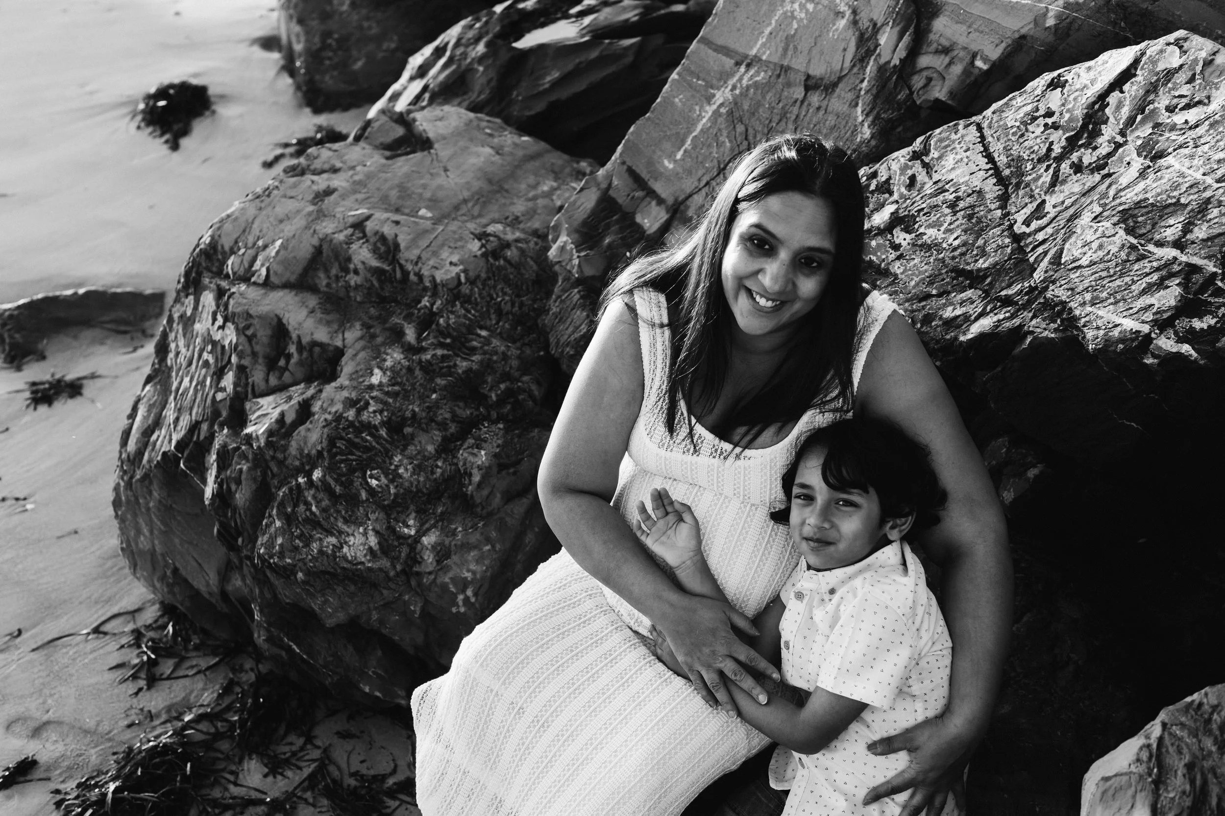 Beach Natural Maternity Portrait Session 030.jpg