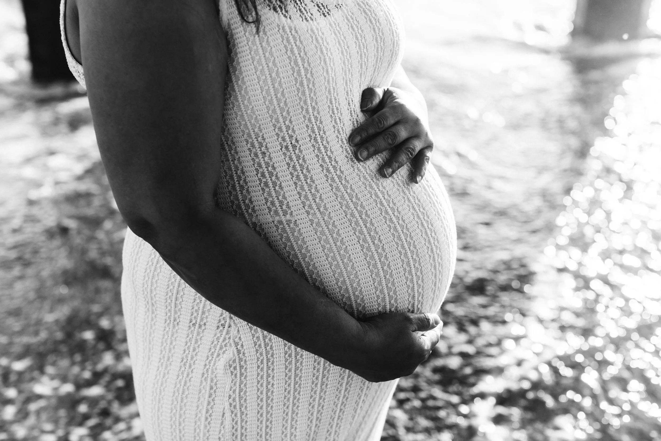 Beach Natural Maternity Portrait Session 036.jpg