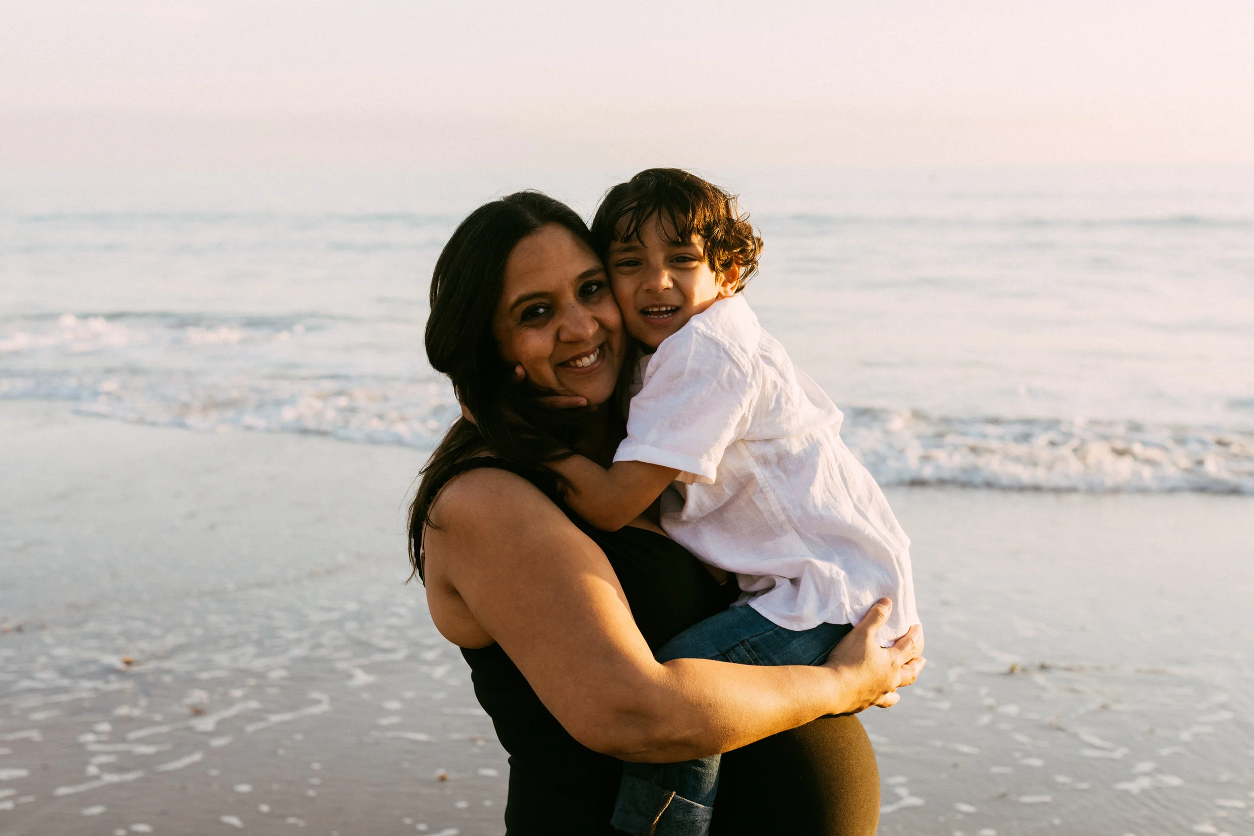 Beach Natural Maternity Portrait Session 047.jpg