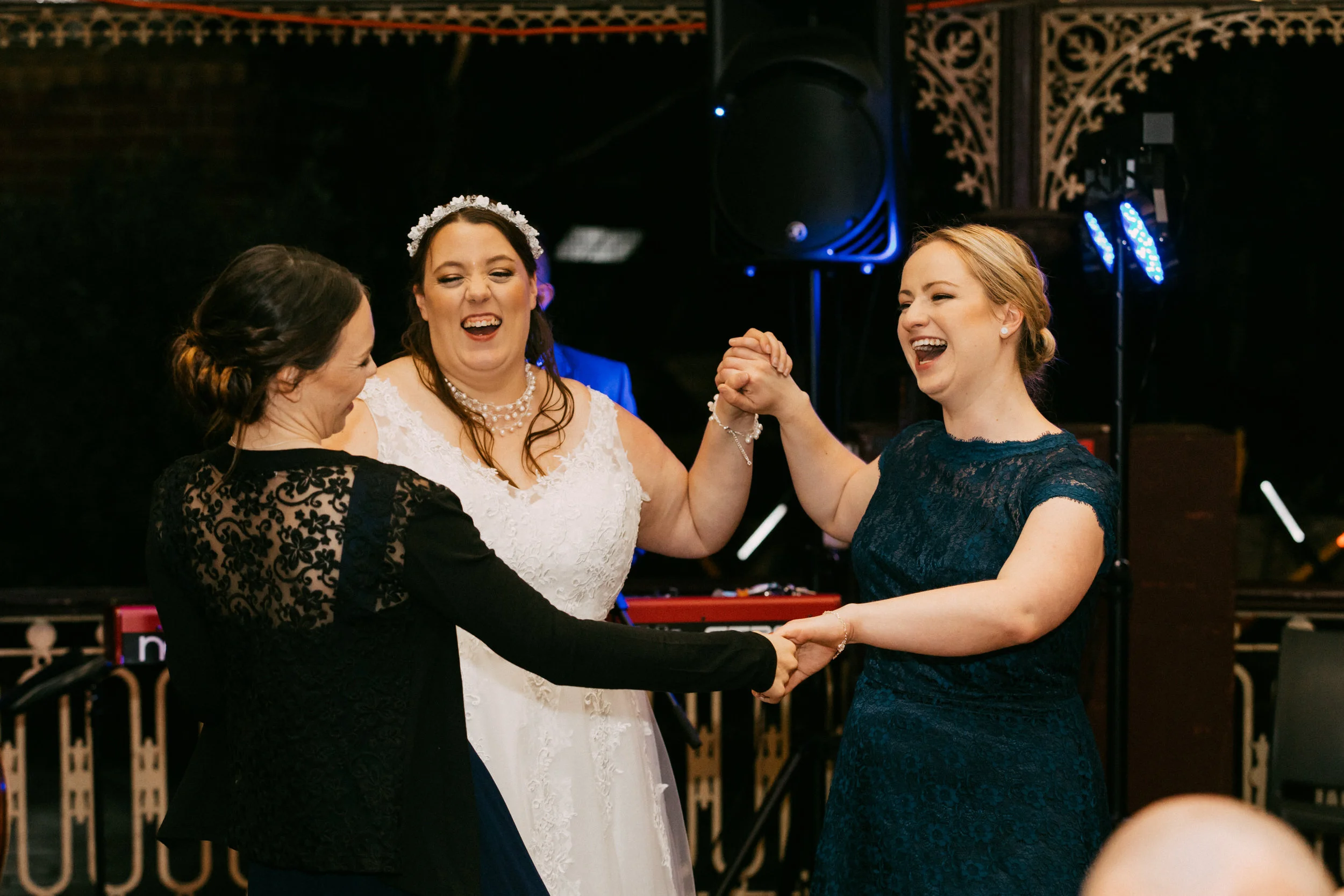 Adelaide Zoo Wedding in the Rain 129.jpg