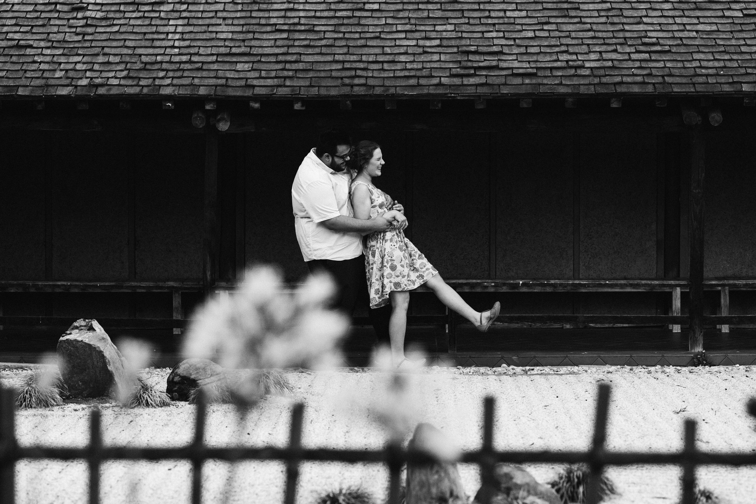 Himeji Gardens Engagement Portraits 009.JPG