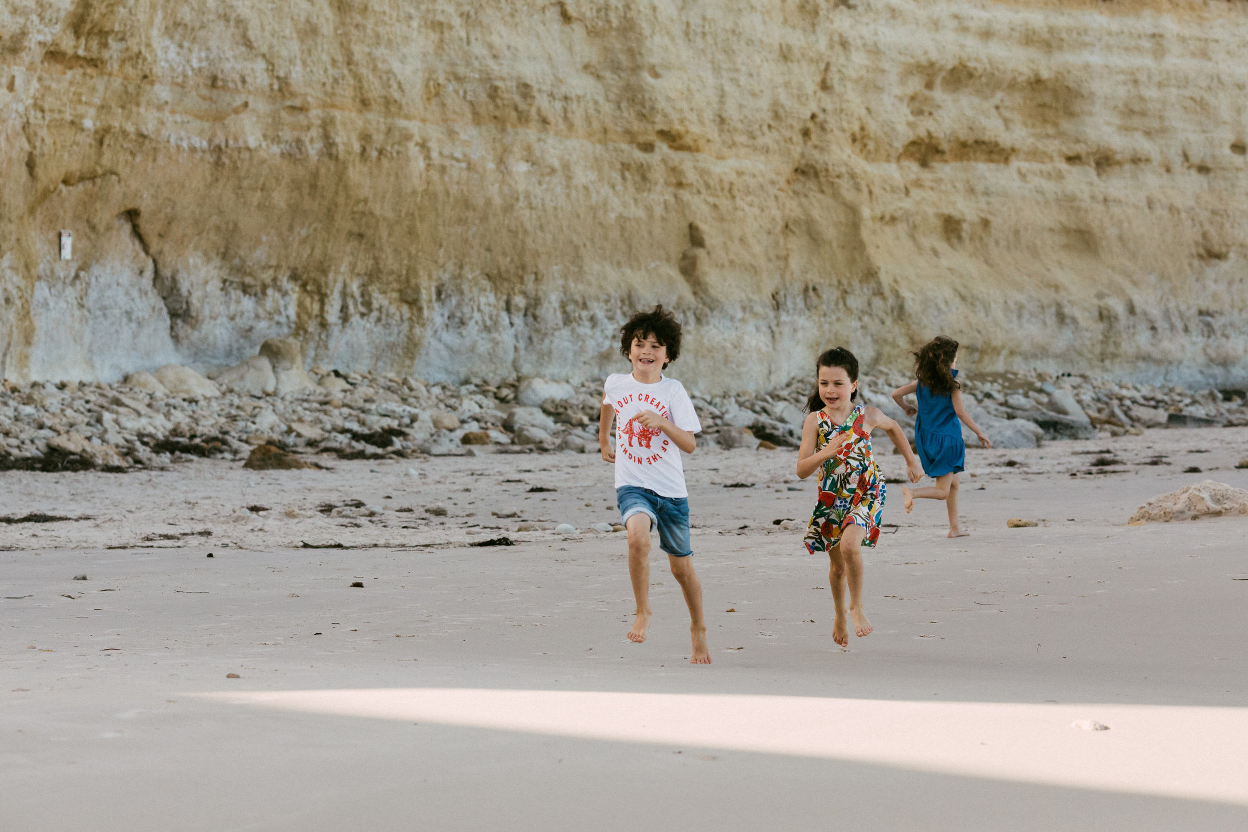 Natural Portraits for Large Family on Beach South Australia 004.JPG