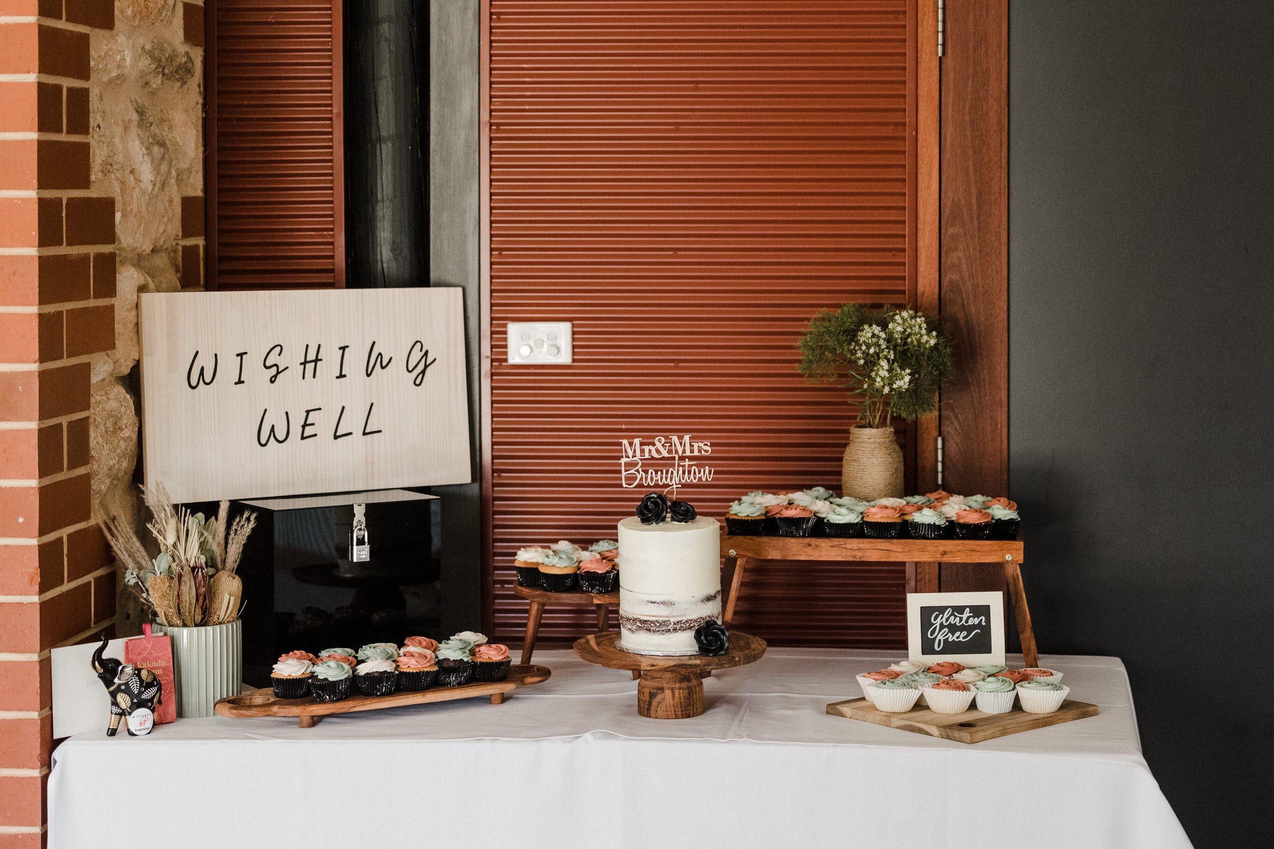 13 Monarto Zoo Wedding - reception.jpg