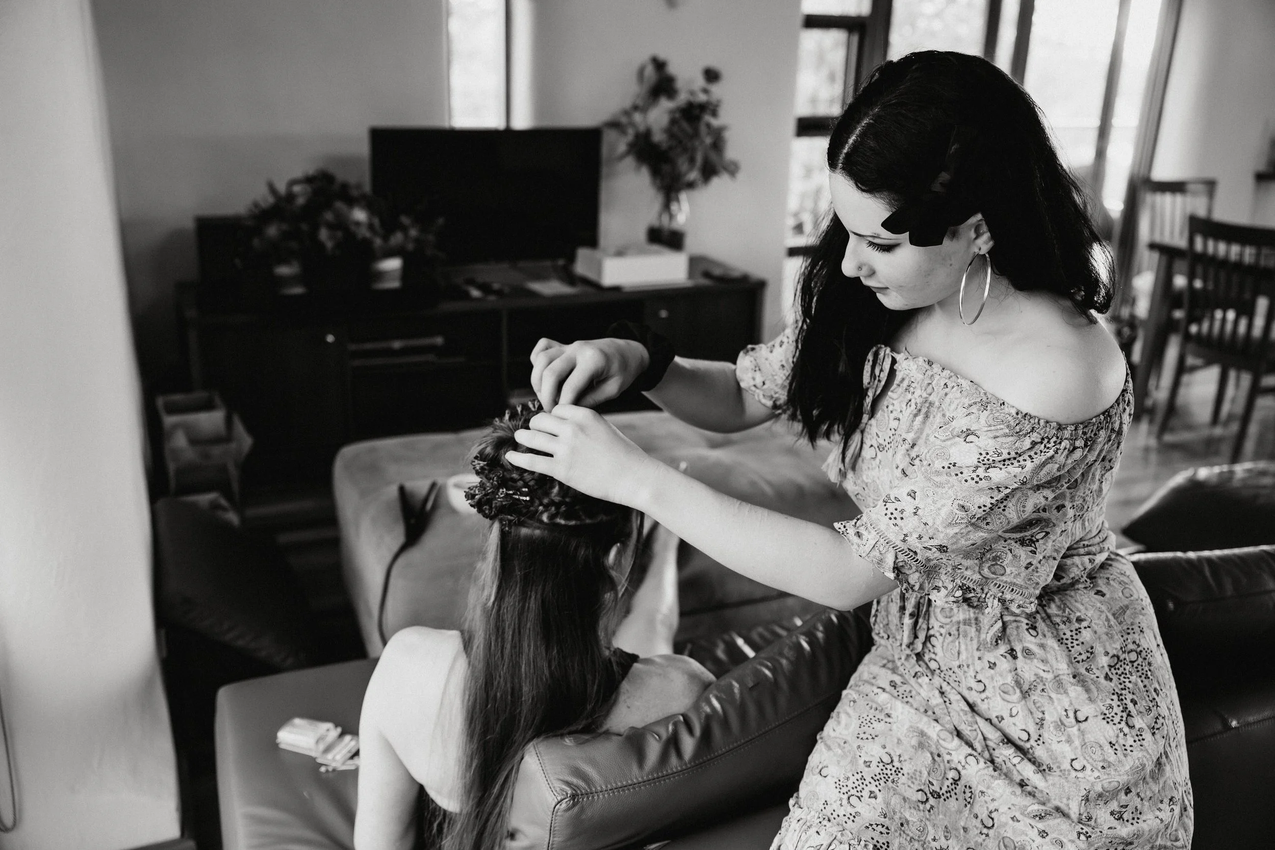 16 Rawnsley Park - bride prep.jpg