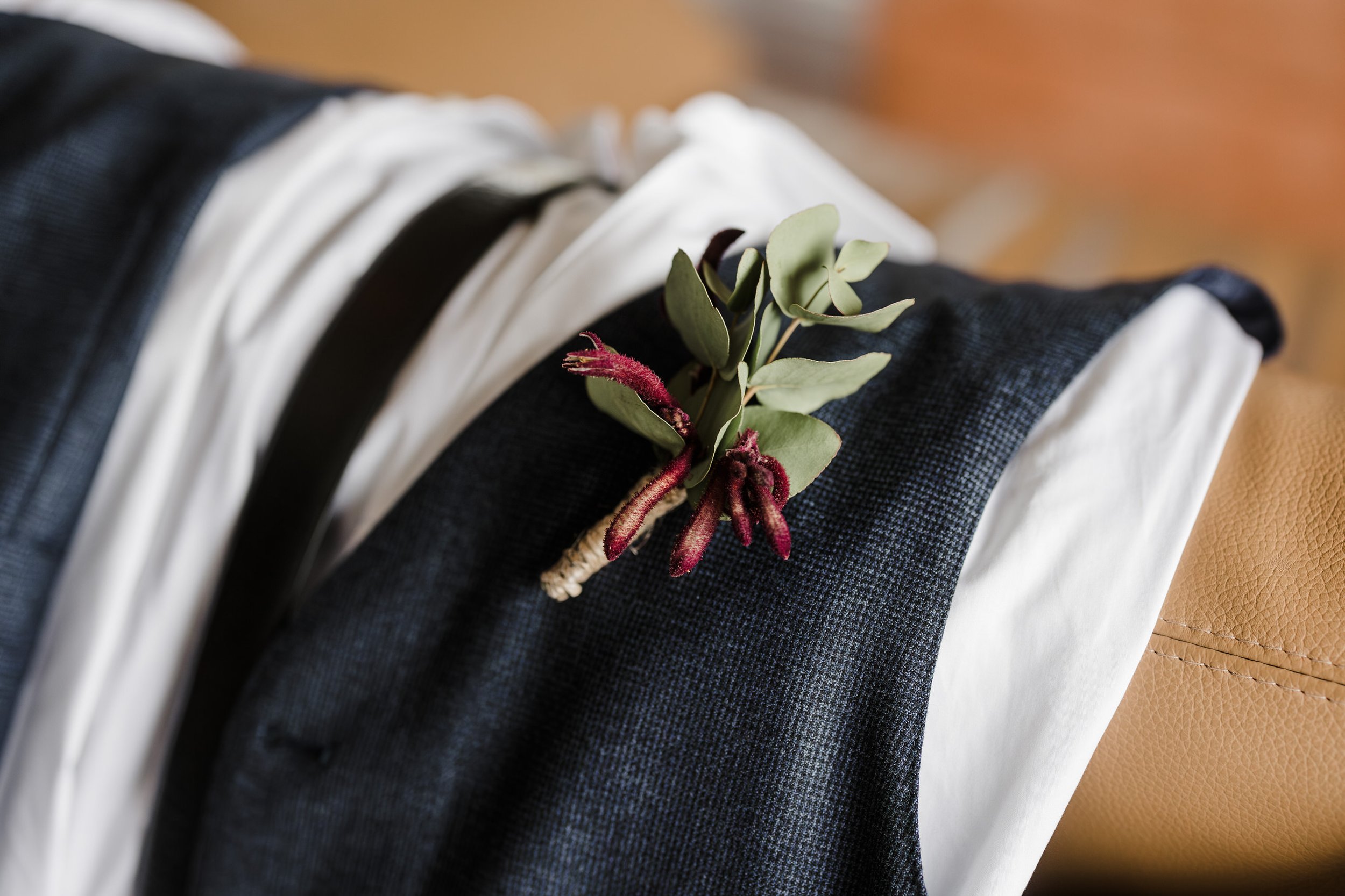19 Rawnsley Park - groom prep.jpg