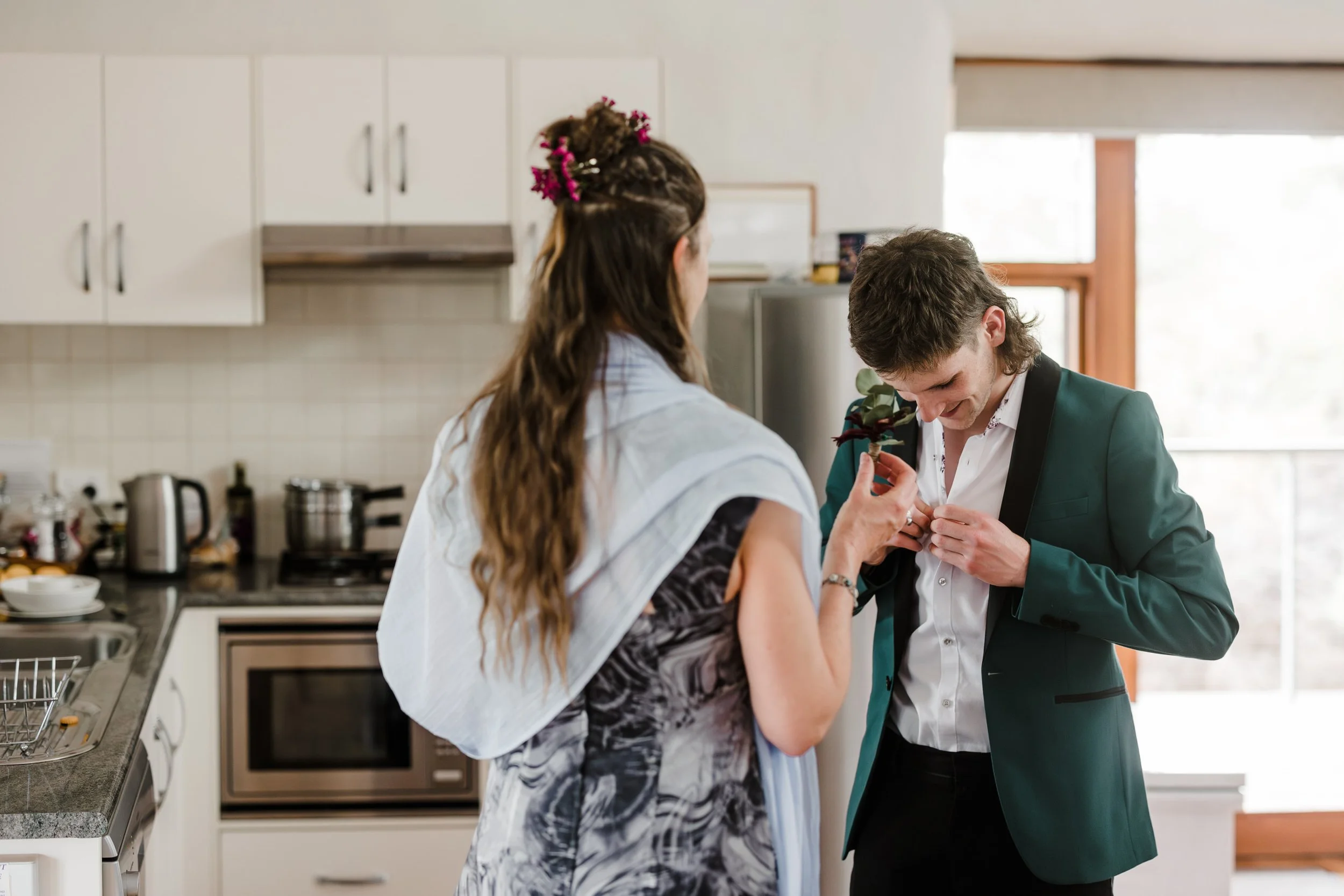 33 Rawnsley Park - bride prep.jpg