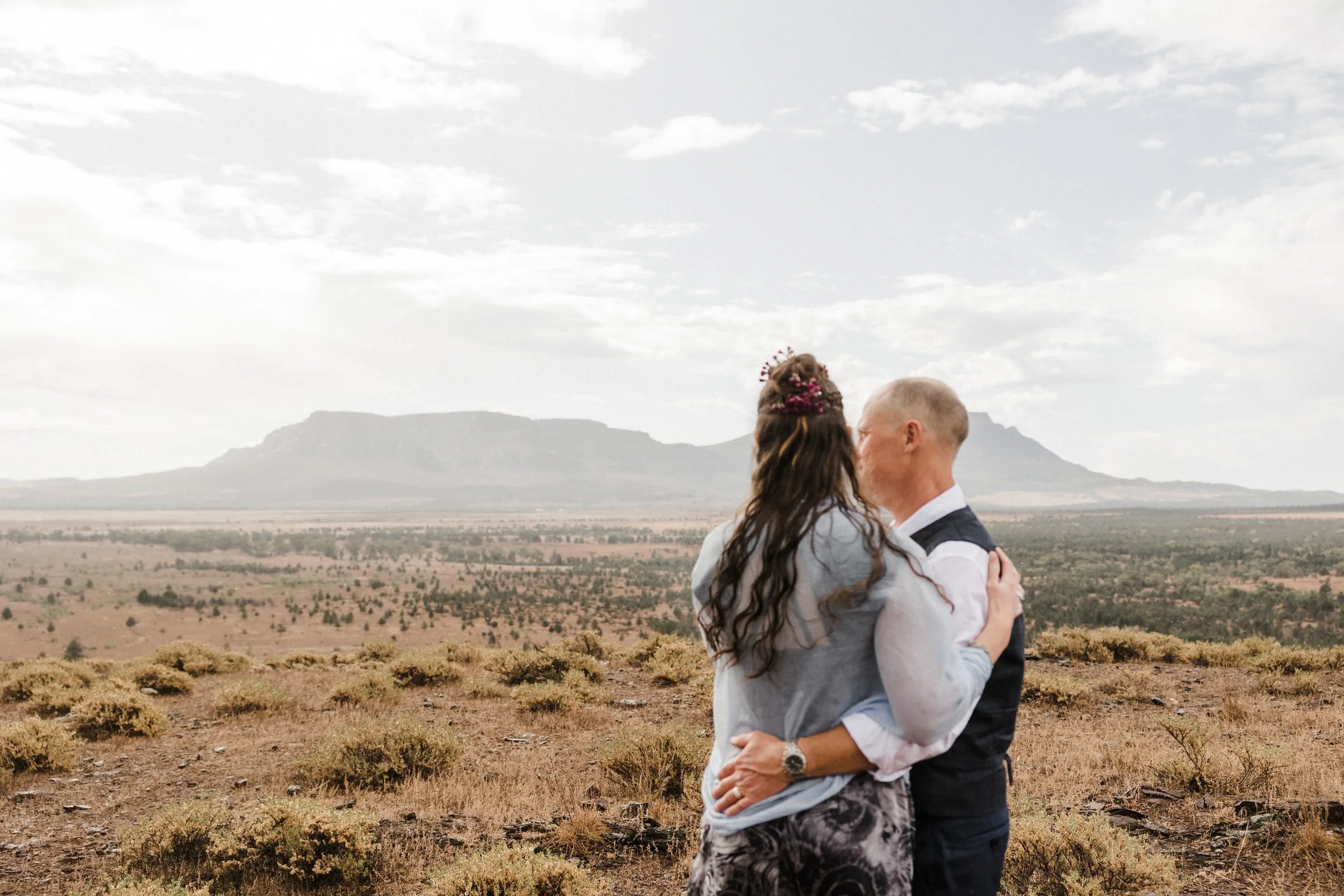 61 Rawnsley Park - wedding couple portraits.jpg