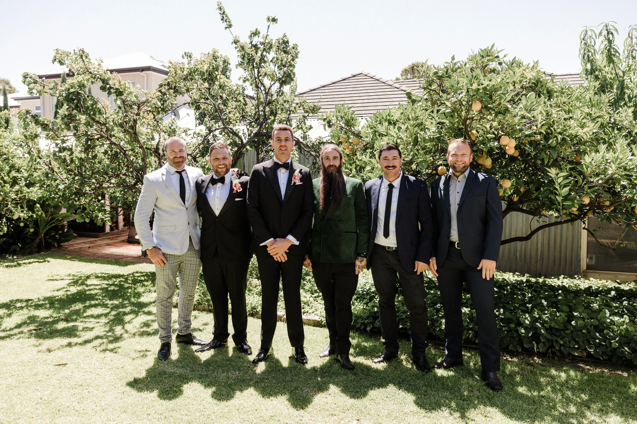 08 Groom prep photos.jpg