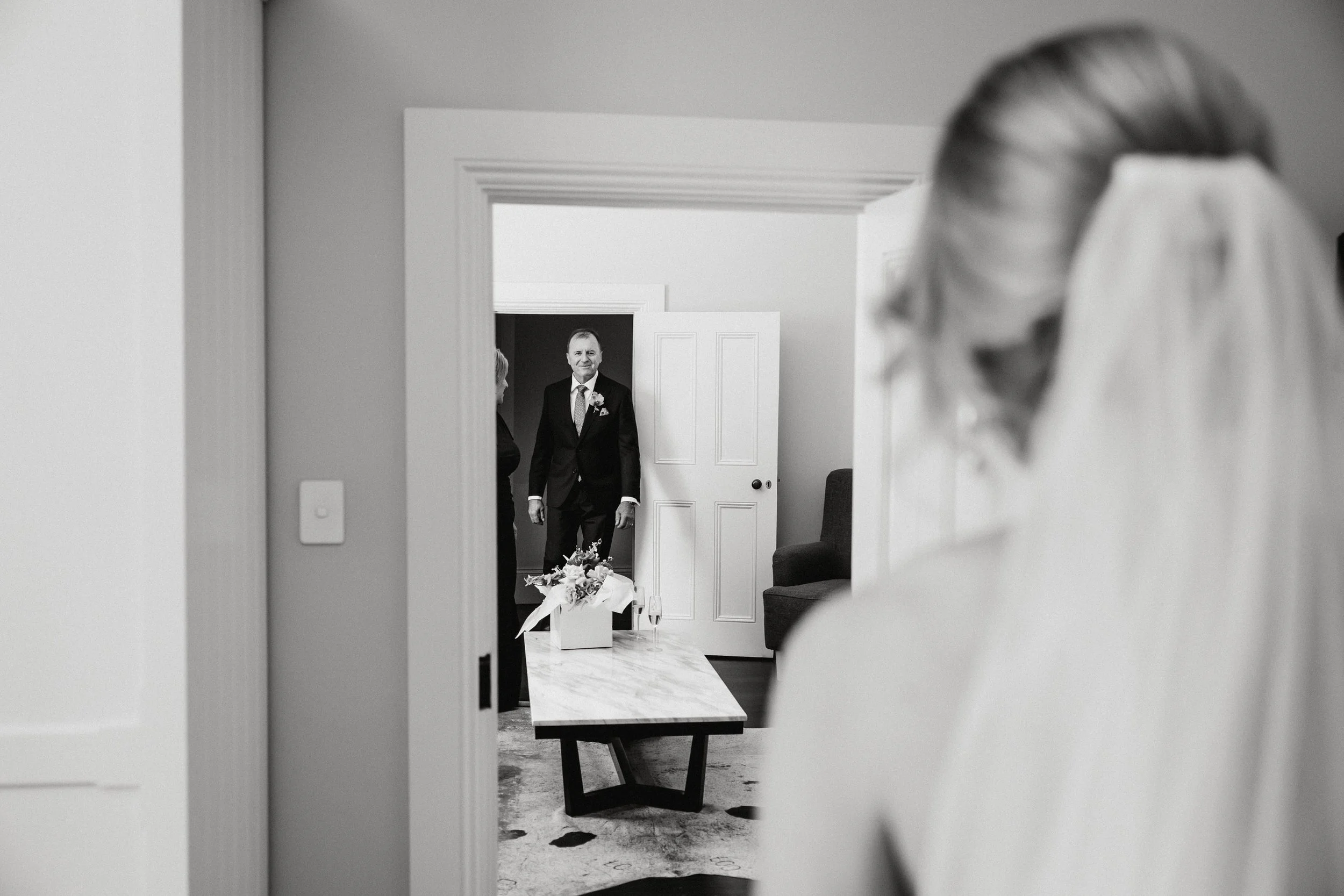 16 bride prep photos.jpg