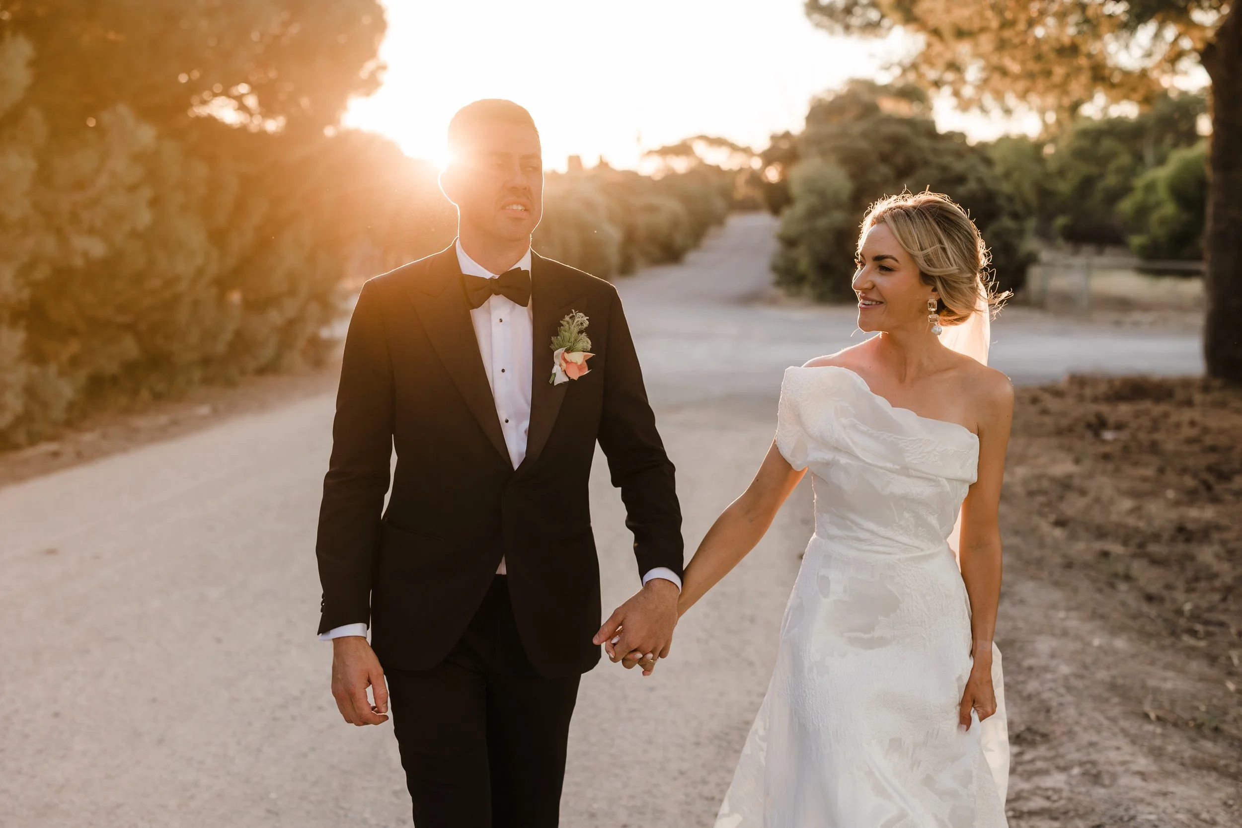 58 Simon Hacket Winery Wedding Sunset Portraits.jpg