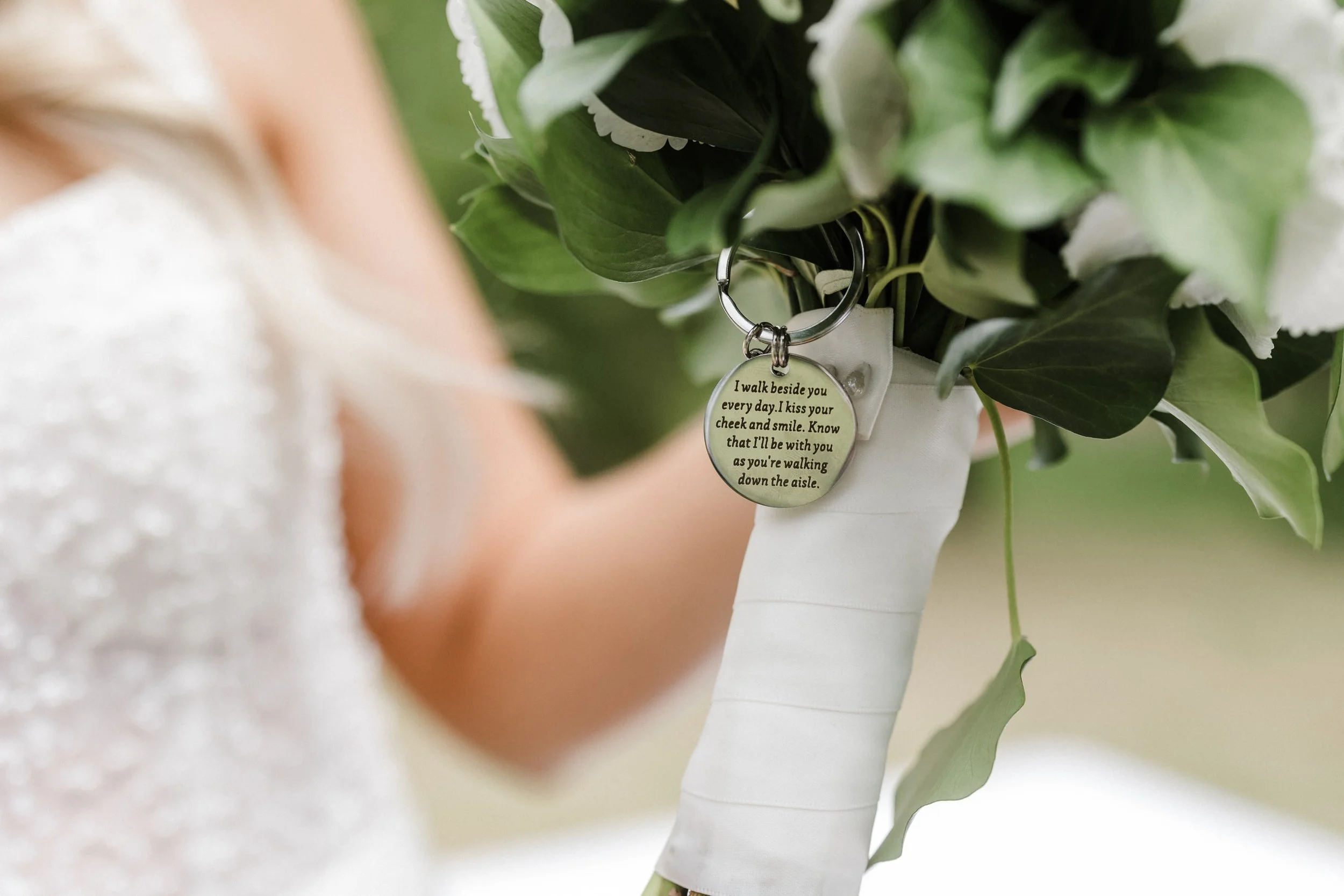 09 wedding bouqet memory.jpg