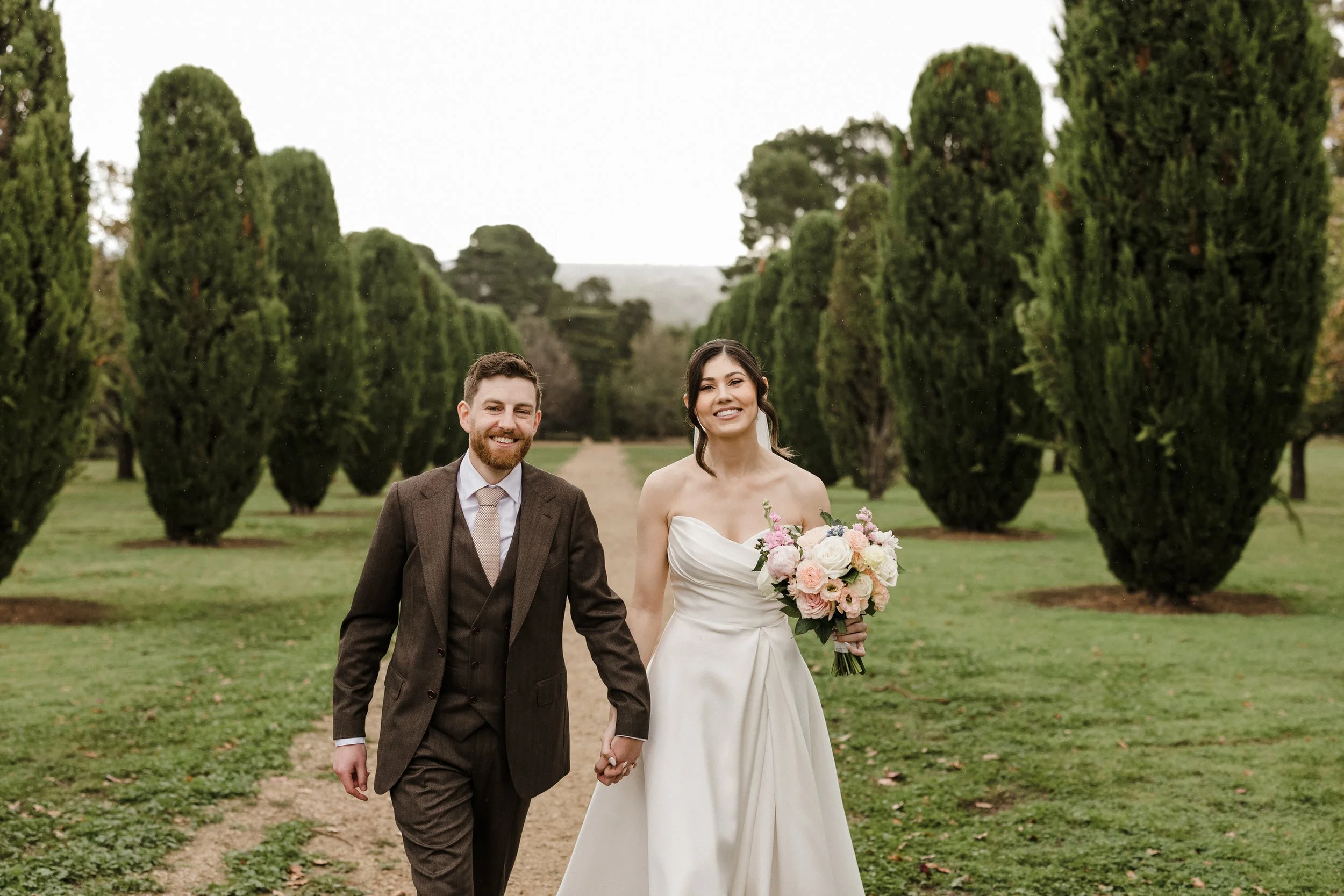 08 Carrick Hill Rainy Day wedding Portraits.jpg