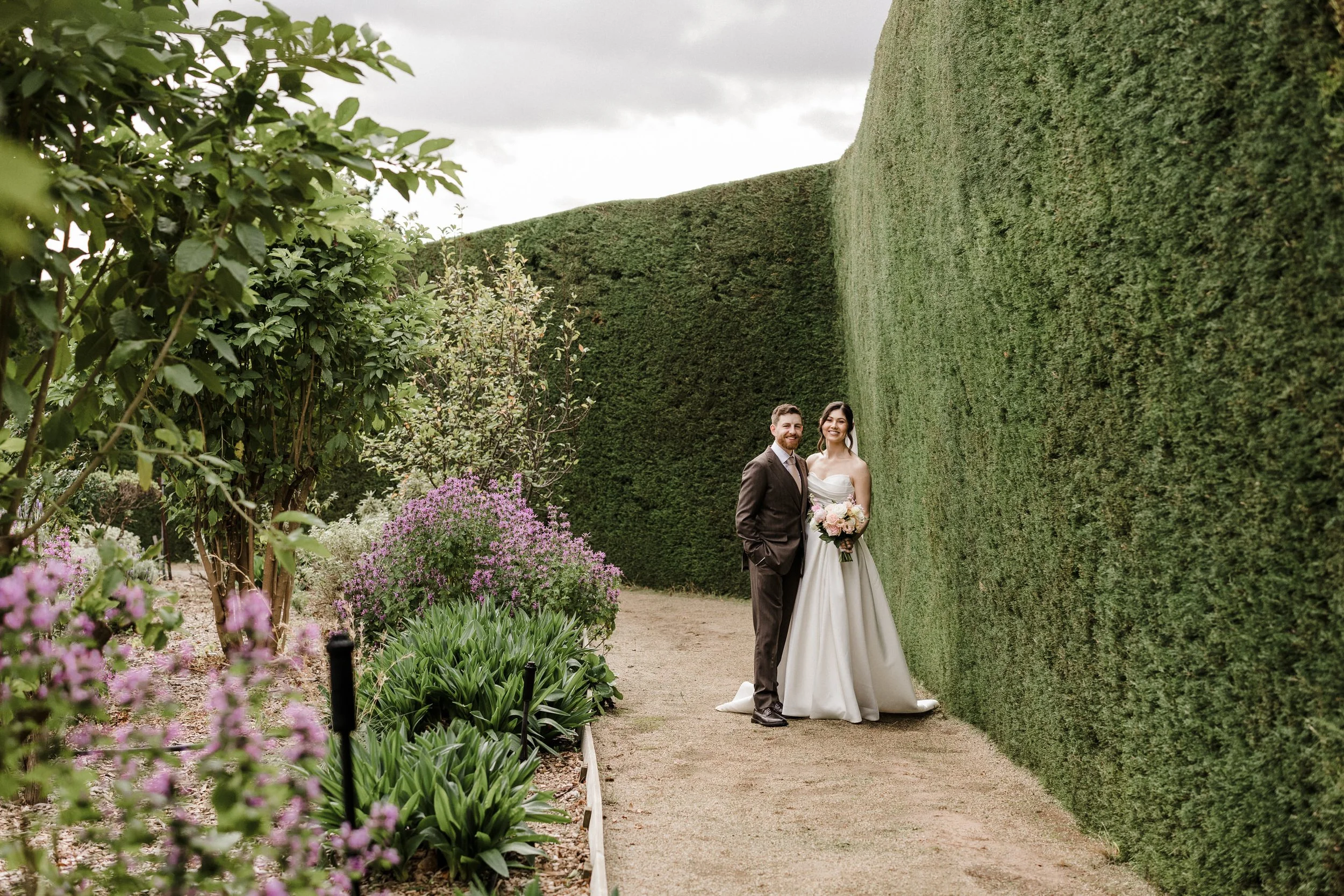 16 Carrick Hill Rainy Day wedding Portraits.jpg