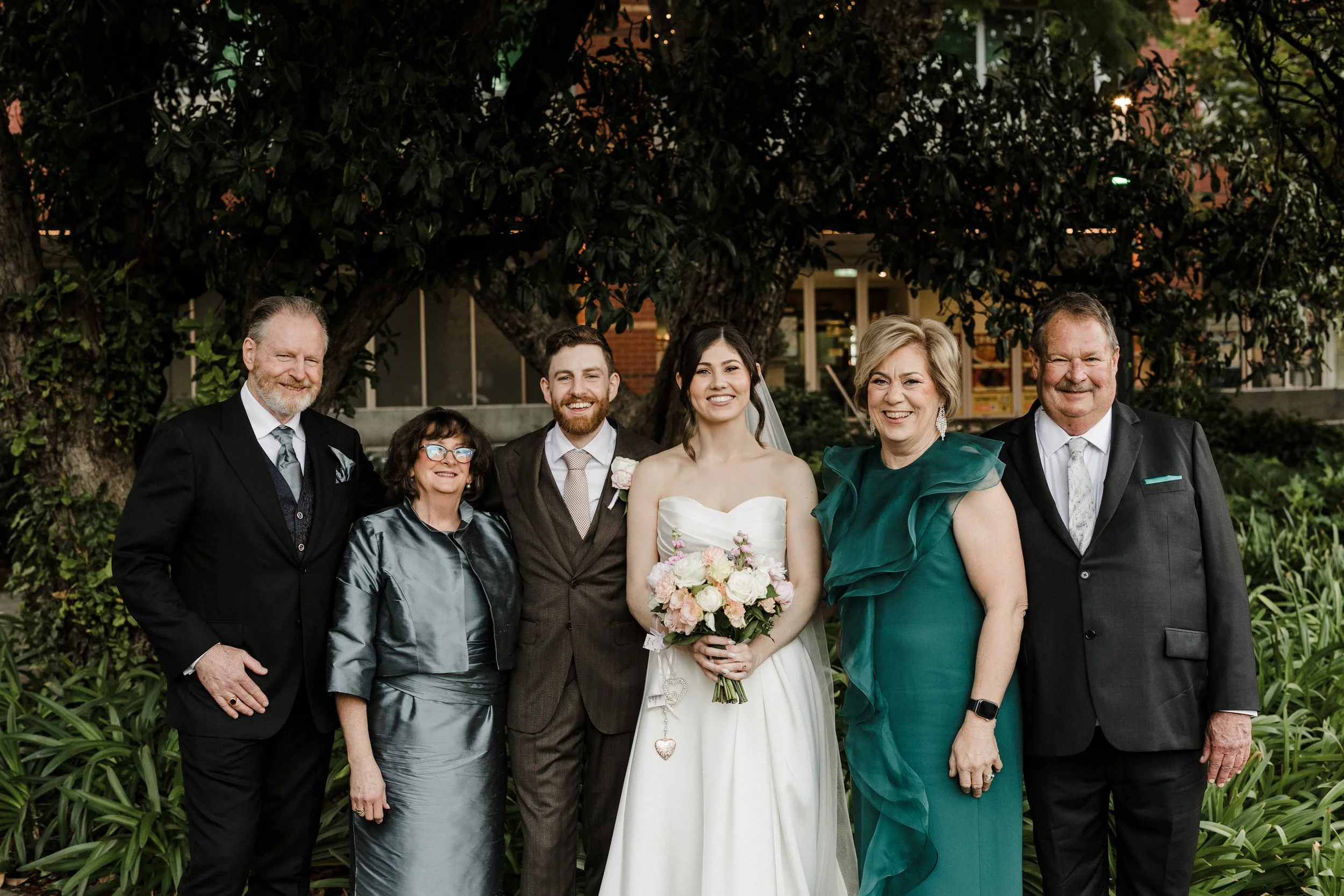 37 Ayers House Wedding family portraits.jpg