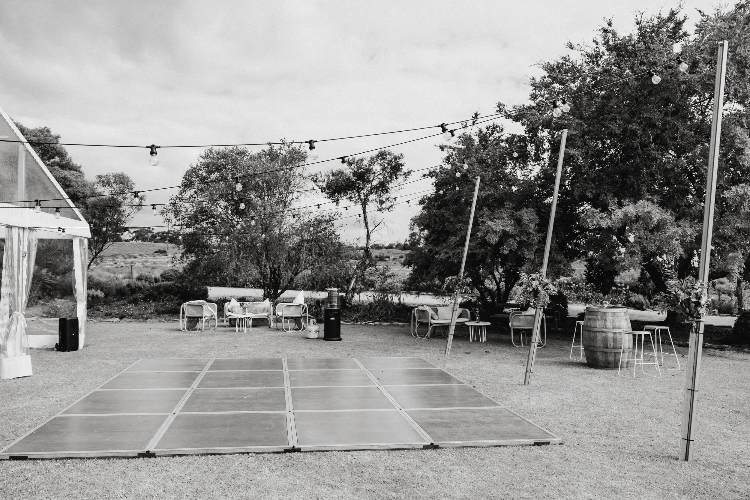 17 Templeton on Murray Wedding Setup.jpg