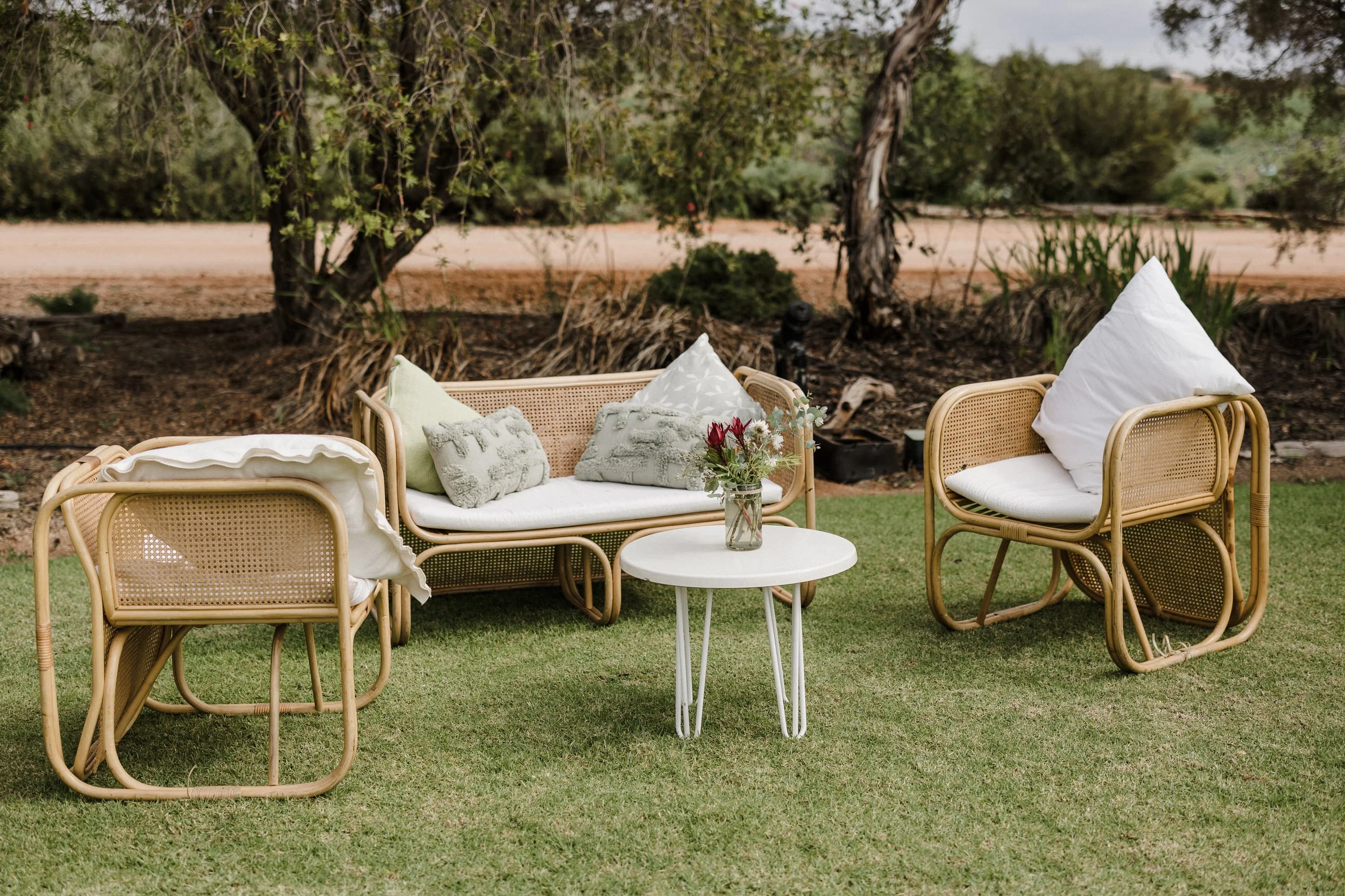 19 Templeton on Murray Wedding Setup.jpg