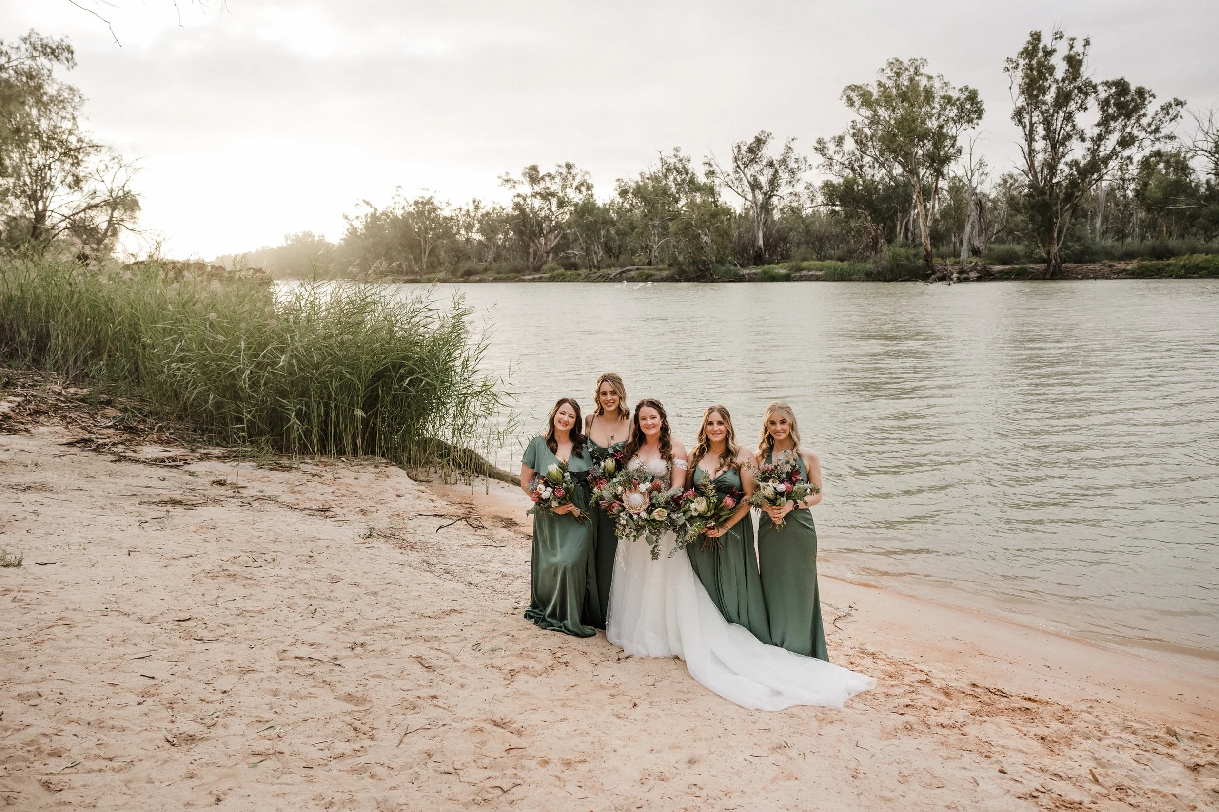 83 Templeton on Murray Bridal Party Portraits.jpg