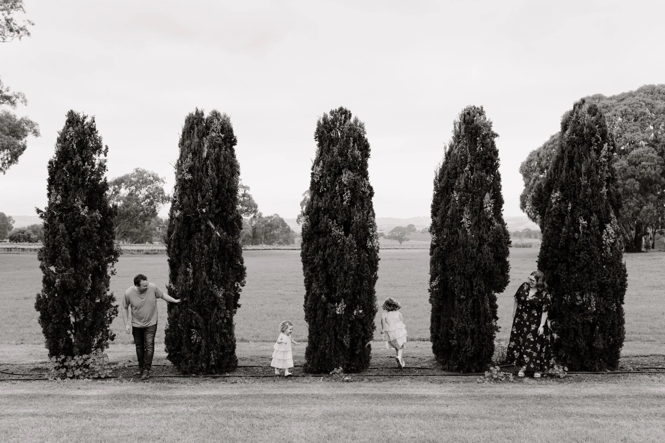 05 Real and natural family portraits - McLaren Vale.jpg