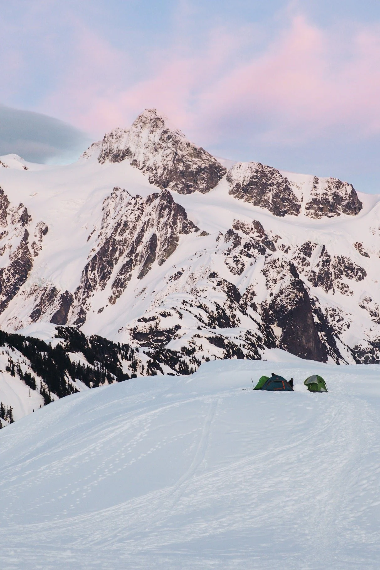 Snowshoeing to Artist Point: A Guide to One of the Most Rewarding Winter Adventures