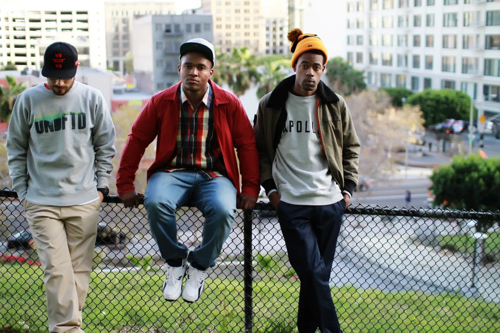 BRICKSWORTH.COM (Holiday Look)