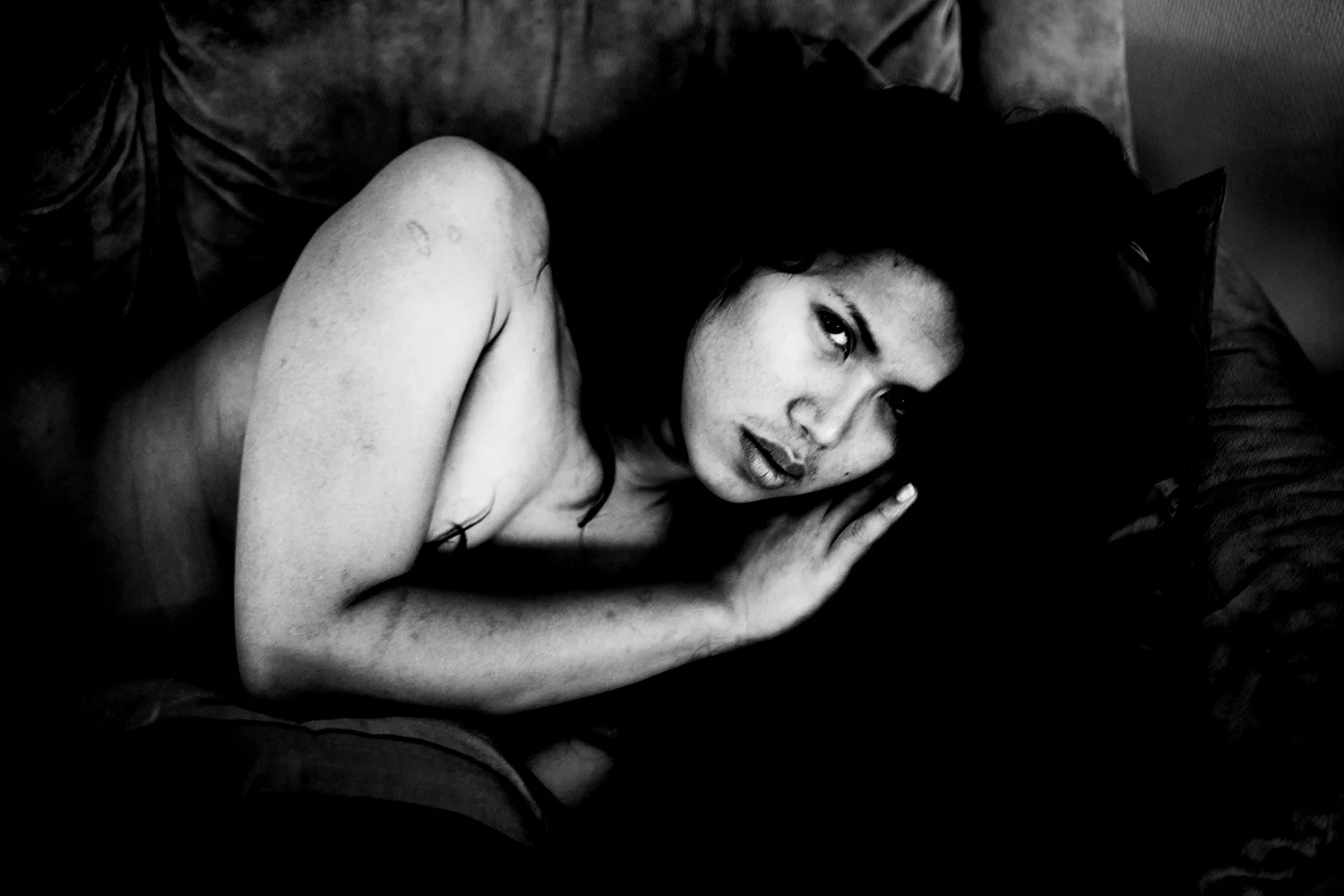   A Memoir of a Boy - In Search of a Normal Life   “I was born a boy, but I want to die as a woman”, she said, sitting in a taxi, nervous about the upcoming appointment at a sex change clinic in Bangkok.  It was a true moment of no return. She was ne